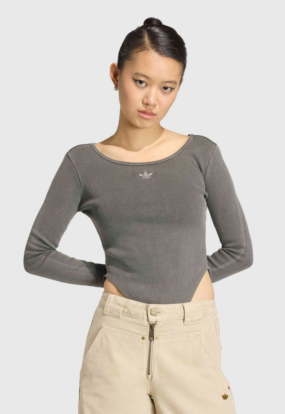 Body Feminina adidas Originals Canelada Manga Longa Cinza