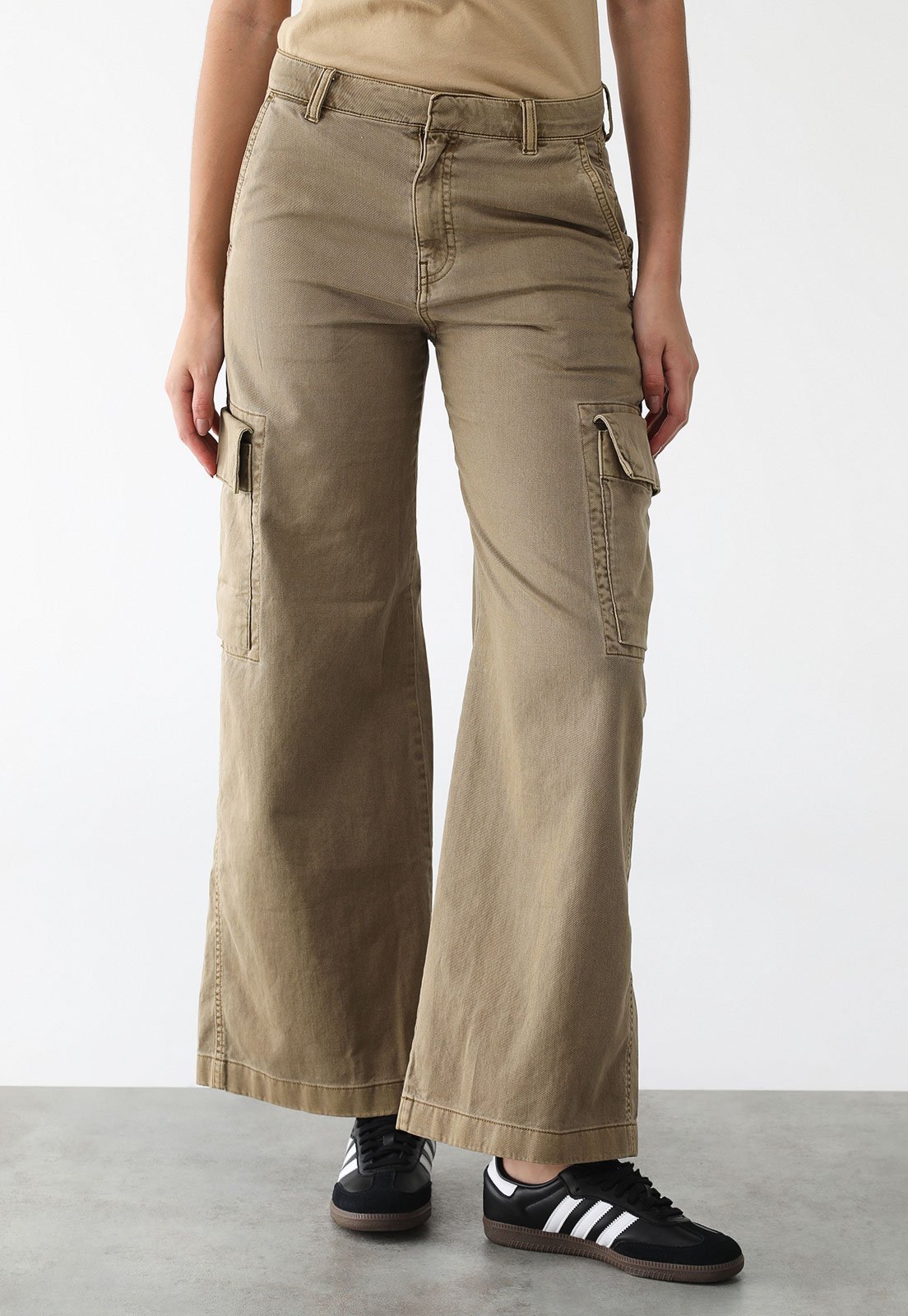Calça Jeans GAP Cargo Haves Bege