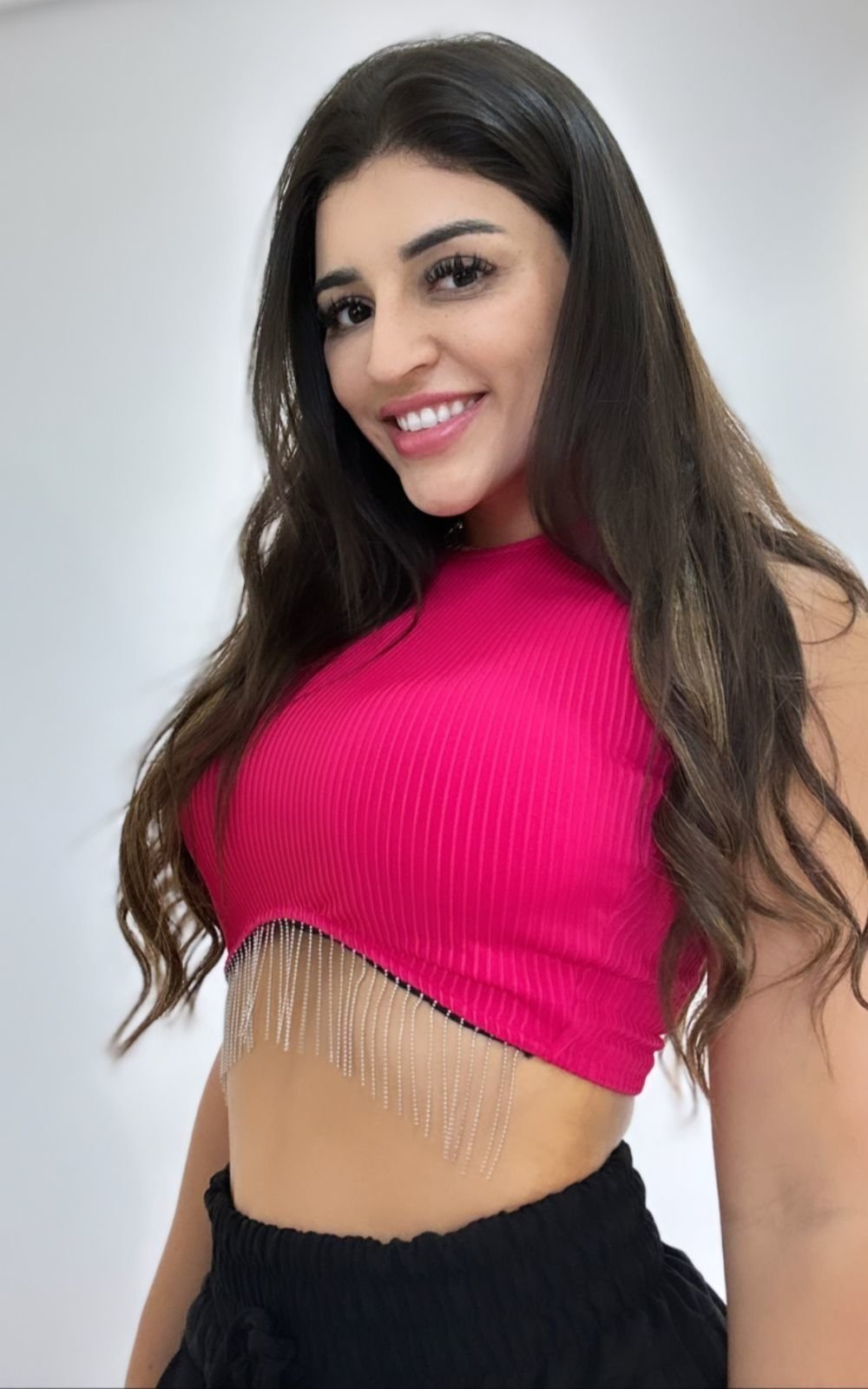 Cropped Canelado Aplicações em Metal Fucsia