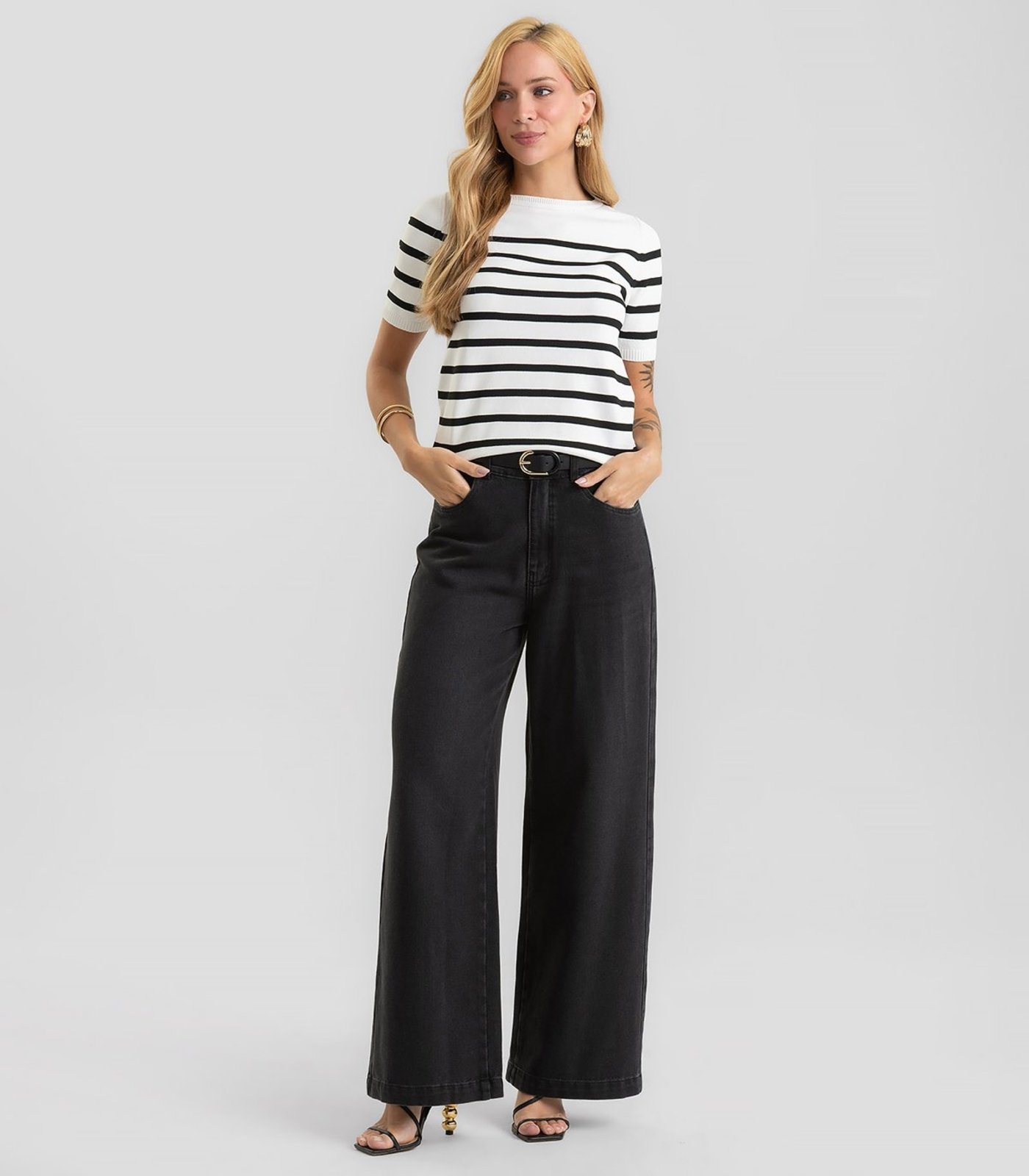 Blusa Feminina Em Tricot Listrado Dianna Bege