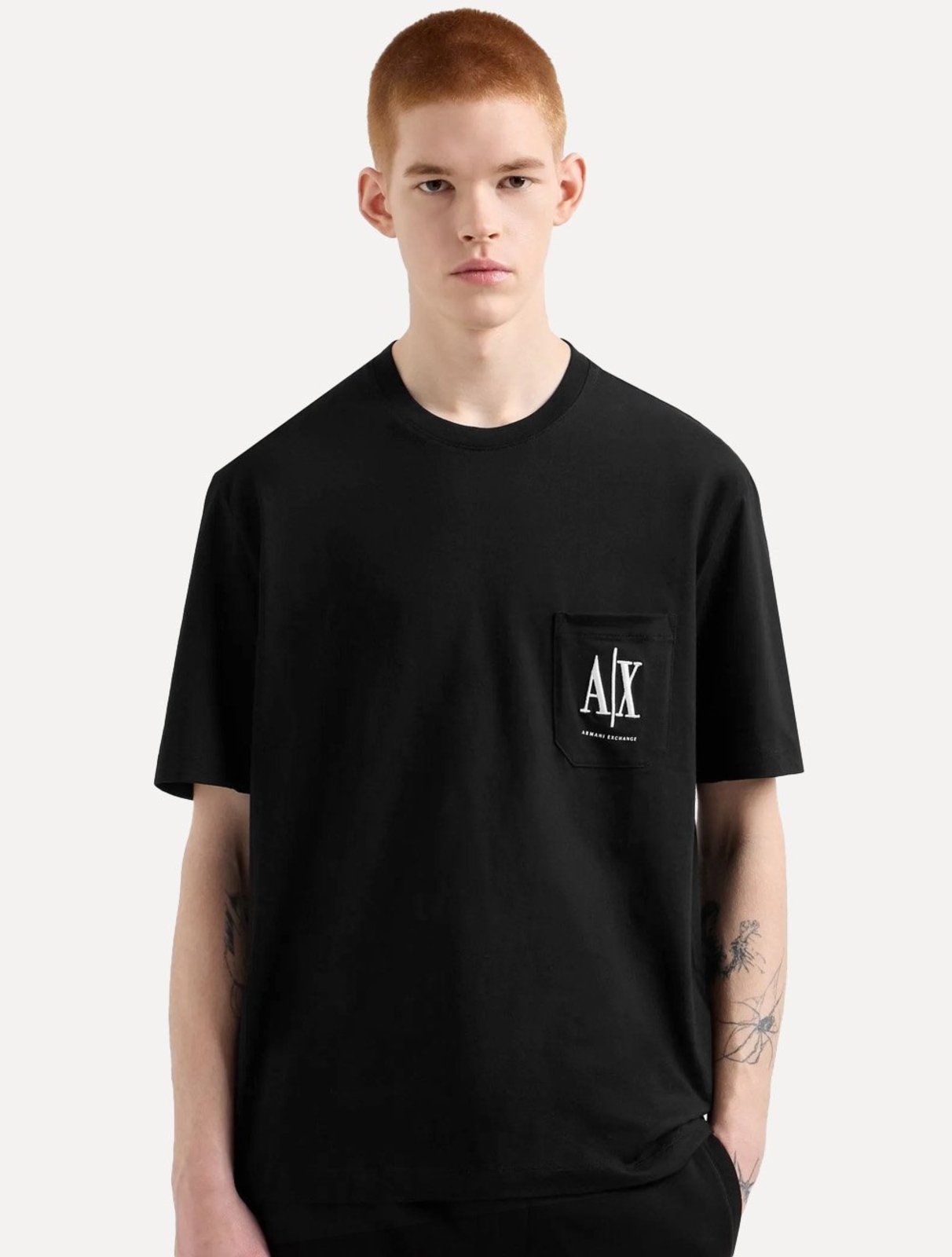 Camiseta Armani Exchange Masculina Regular Fit Pocket AX Logo Preta