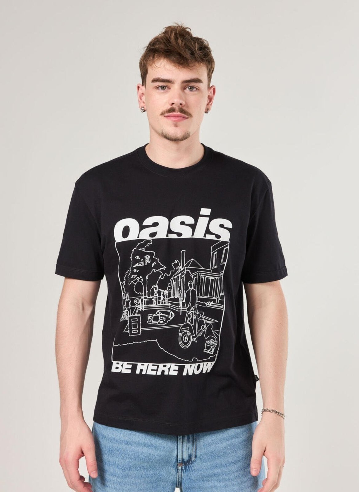 Vista 2 Camiseta Comfort Preta Oasis Youcom preto Youcom preto