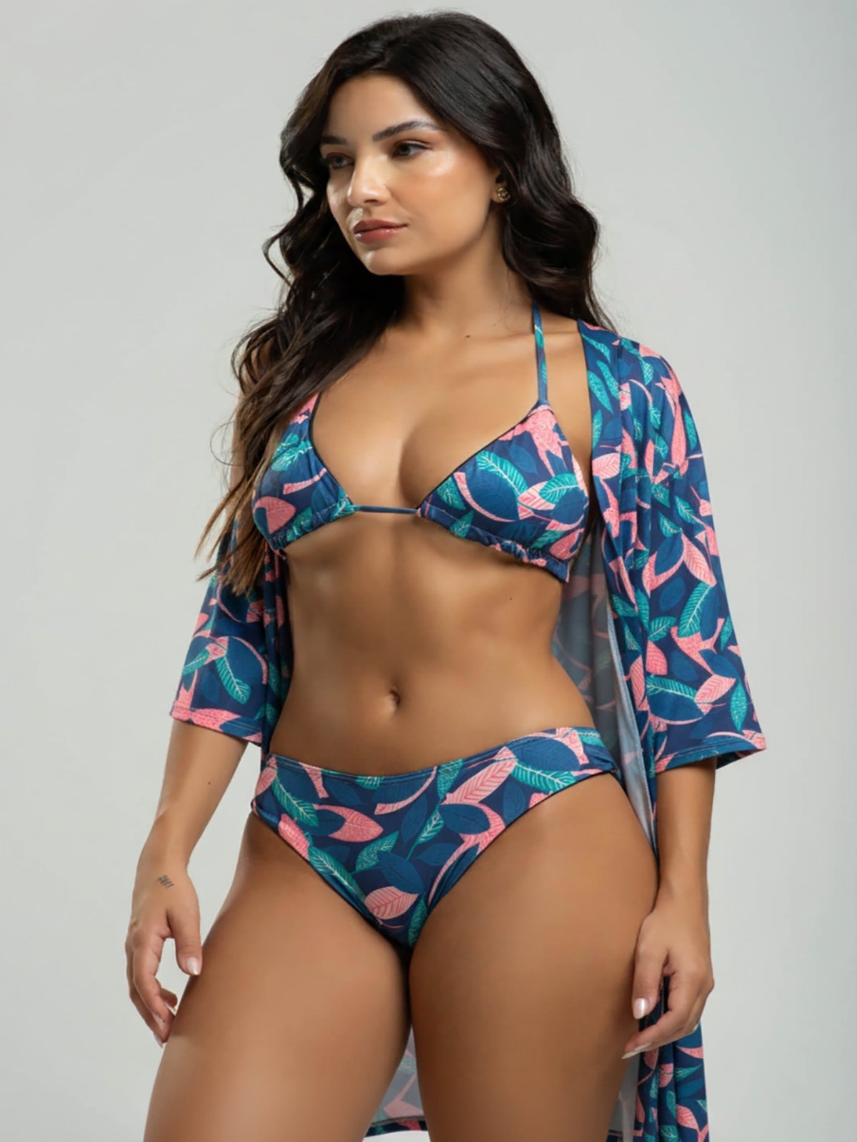 Combo Vicbela Biquini Cortininha Calcinha Comum Estampado + Saida de Praia Kimono Curto Manga Longa Proteção UV Moda Praia Feminina Verão