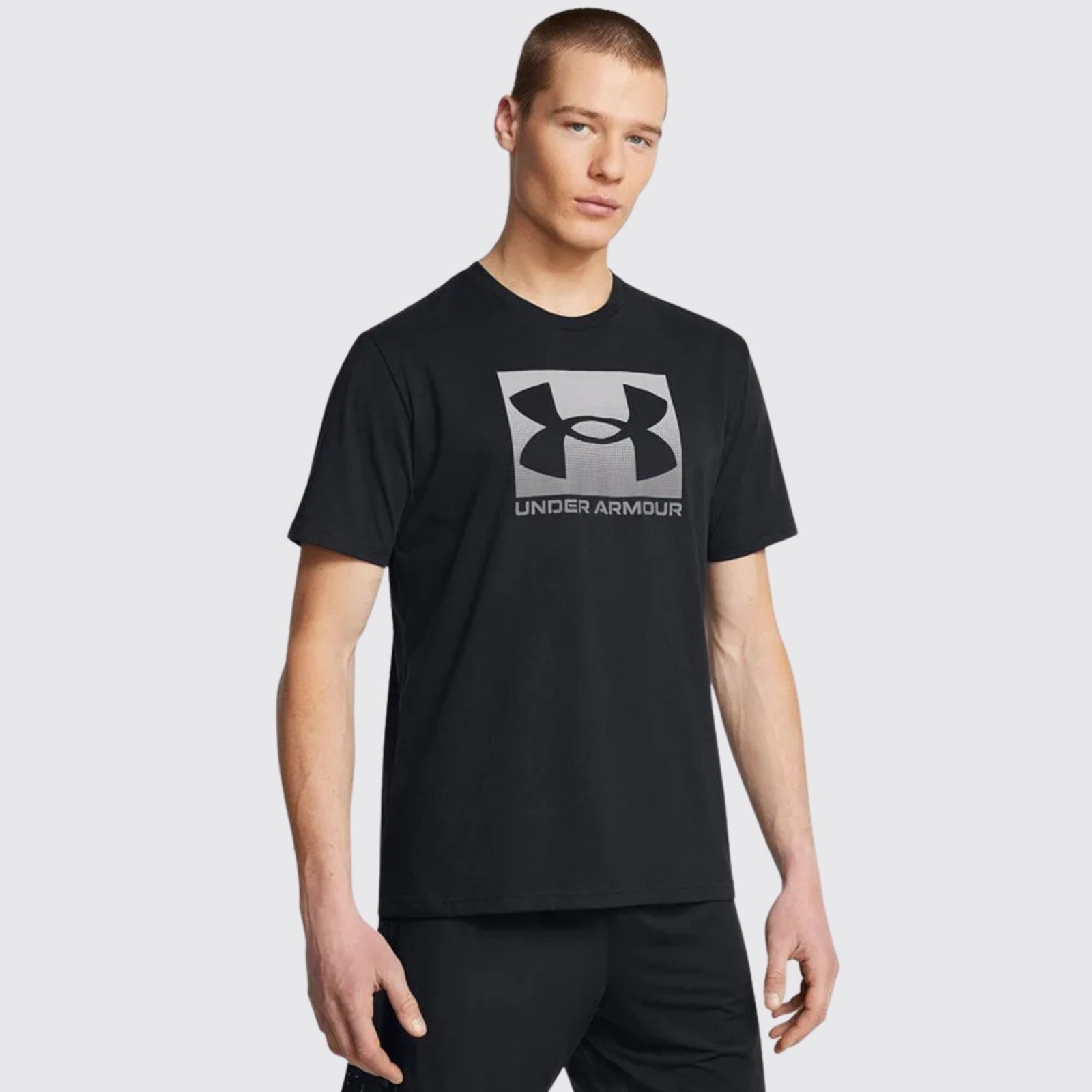 Camiseta Under Armour Boxed Sports Preta