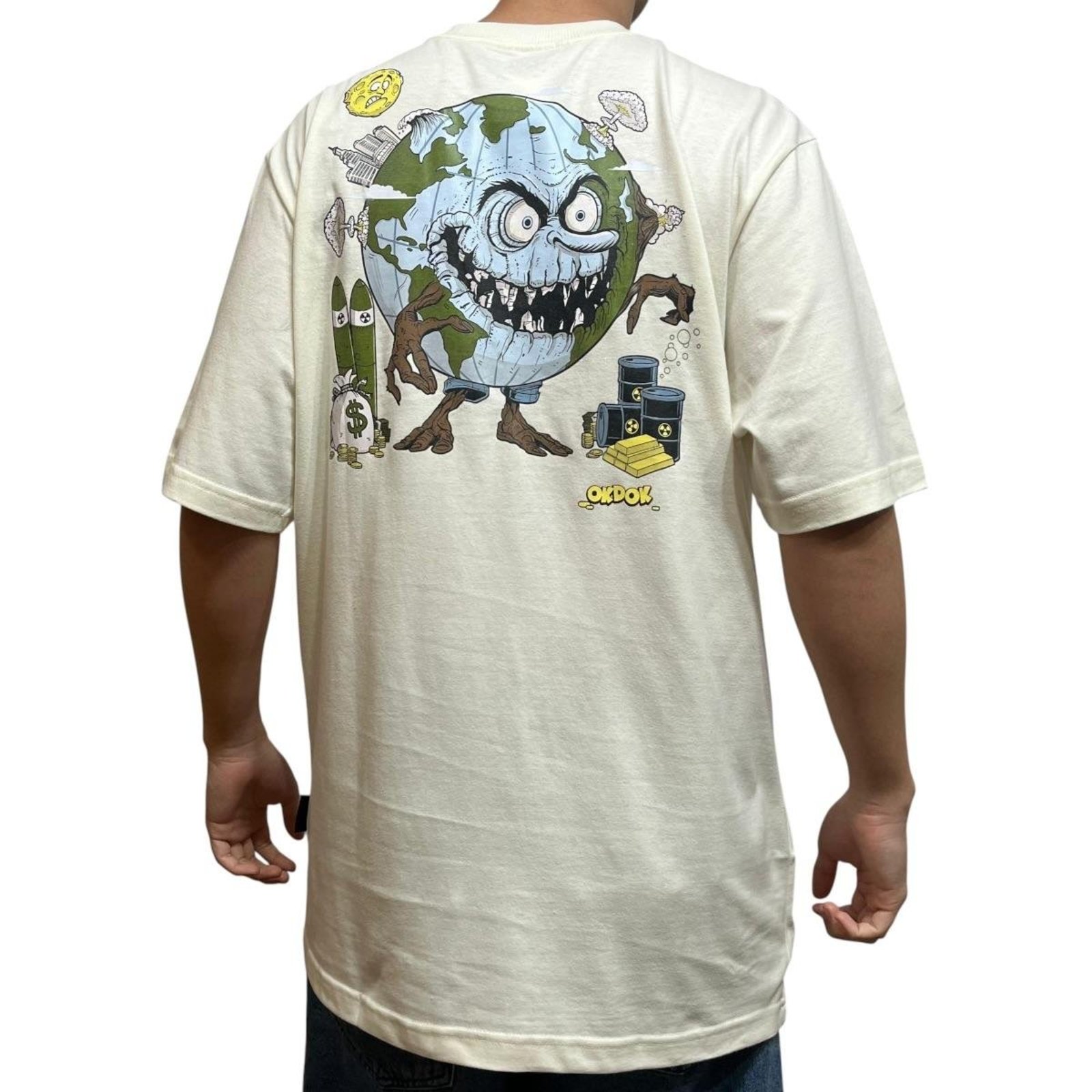 Camiseta Oversized Monster World- Okdok - Areia