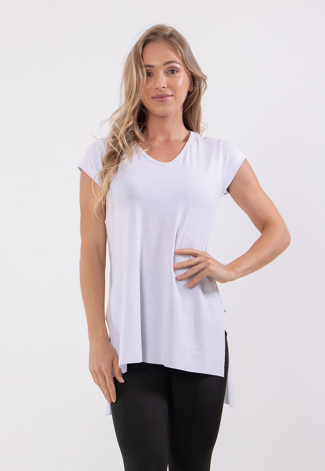 Blusa 4 Estações Sobre Legging Tapa Bumbum Básica Lisa Casual Fitness Branco