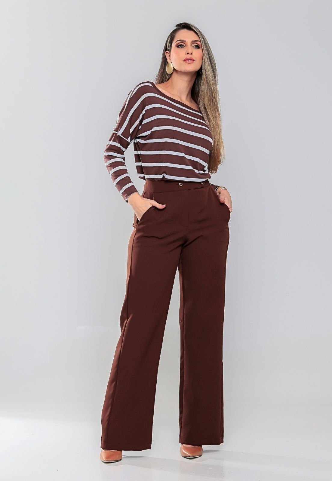 Vista 3 Calca Alfaiataria Classic Elegante Poliester Premium Escuro Docce Mulher marrom Docce Mulher marrom