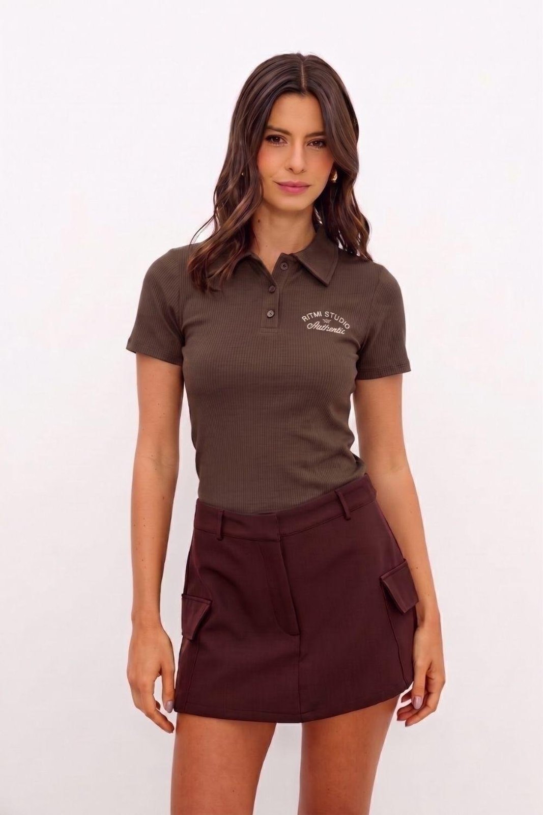 Blusa Gola Polo Manga Curta Ritmi Studio Marrom