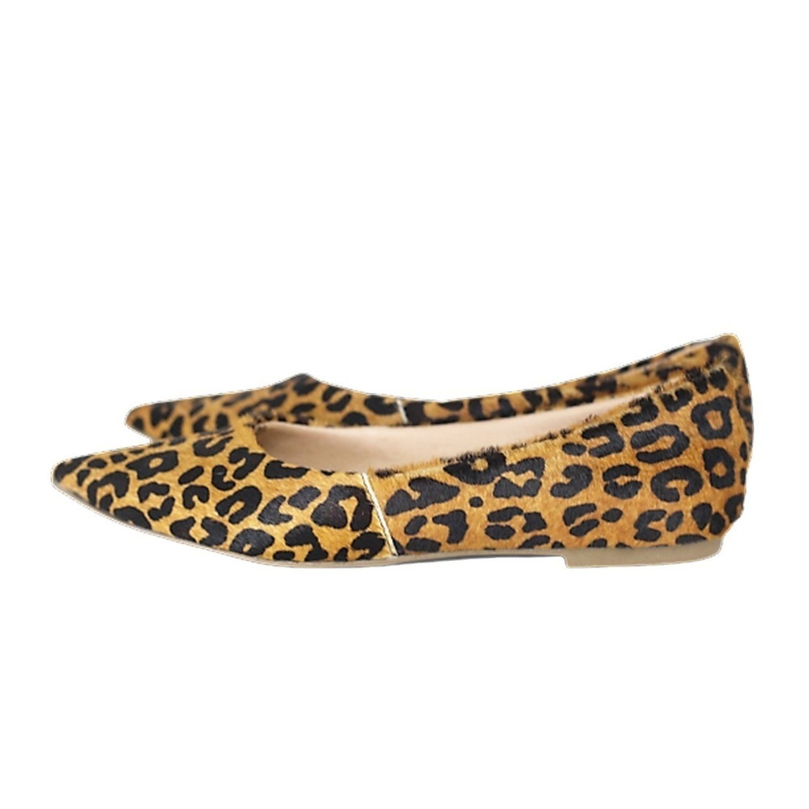 Sapatilha Feminina Bico Fino em Couro Salto Baixo Animal Print Spinelli