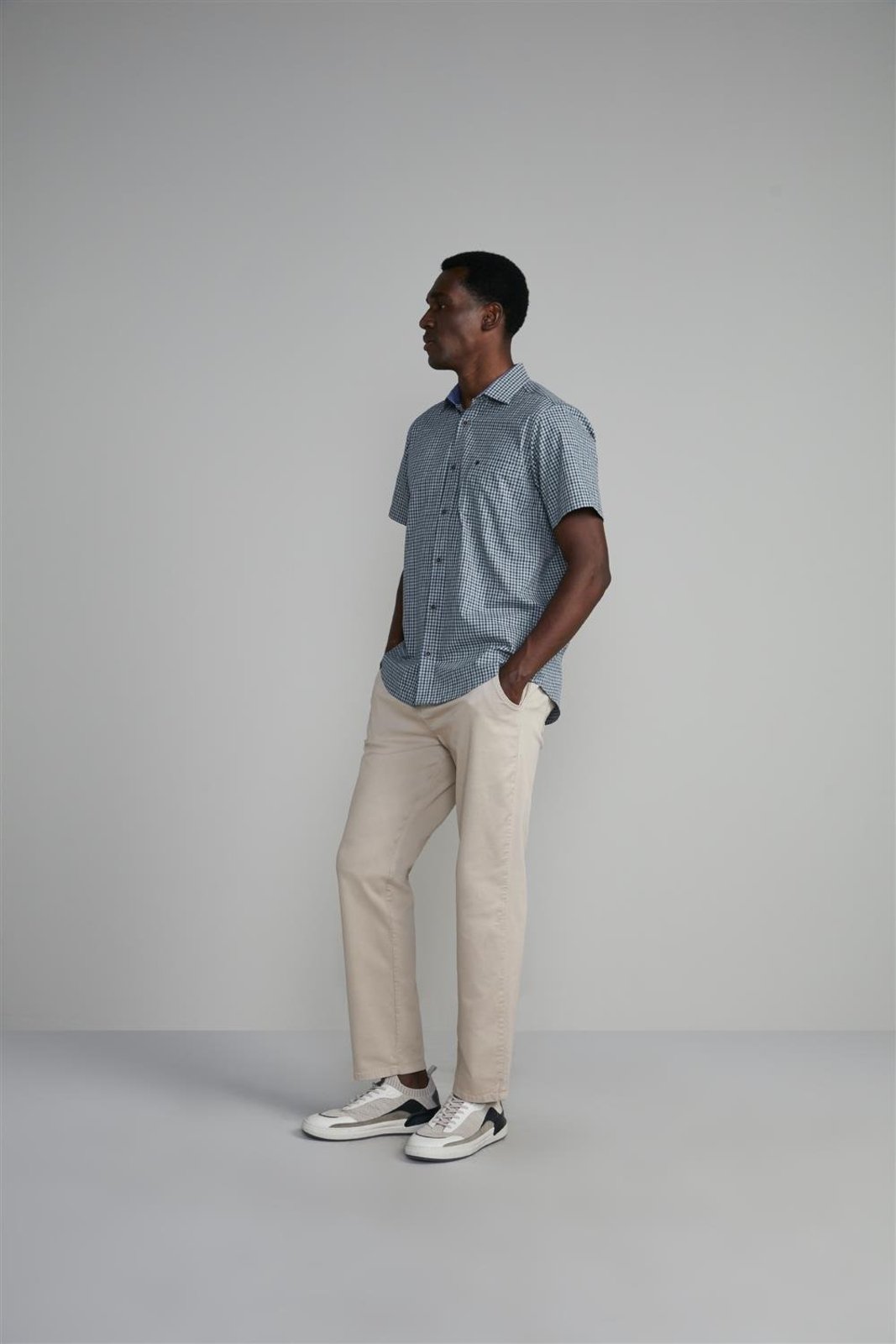 Vista 3 HIGHSTIL Camisa Manga Curta com Bolso Comfort Listrada verde HIGHSTIL verde