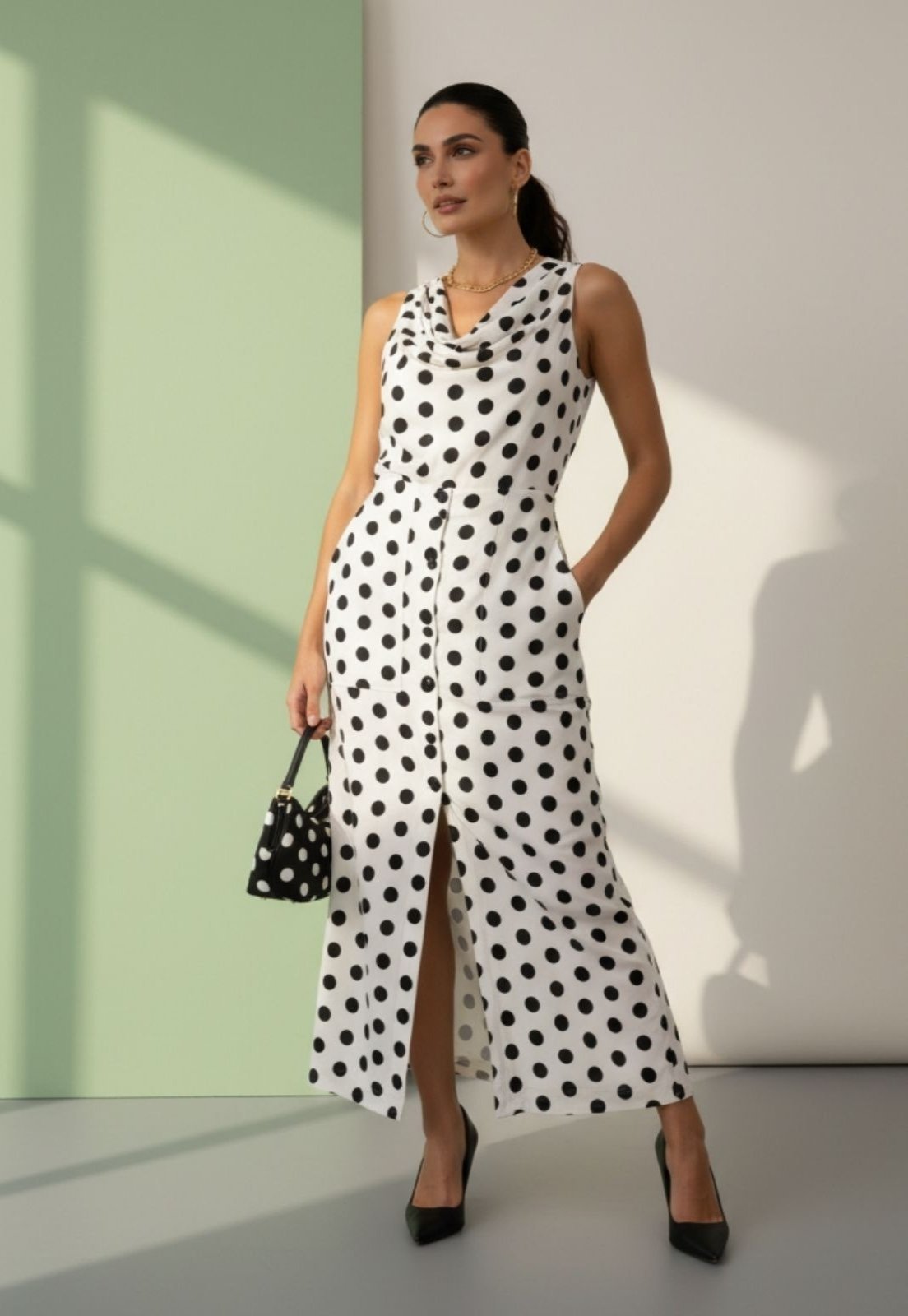 Conjunto de Saia Longa e Blusa de Poá