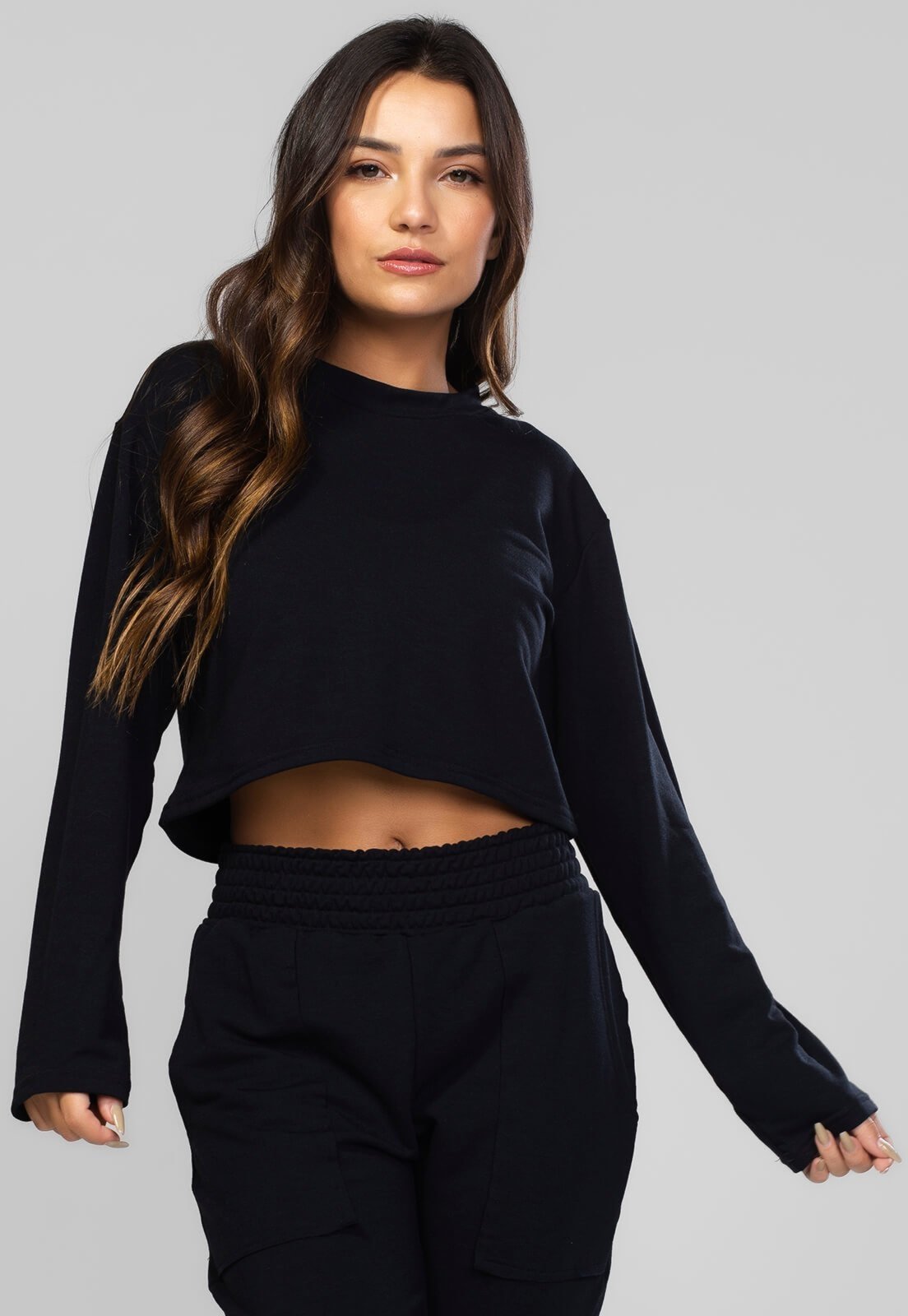 Casaco Cropped Vicbela Manga Longa Moletinho Inverno Preto