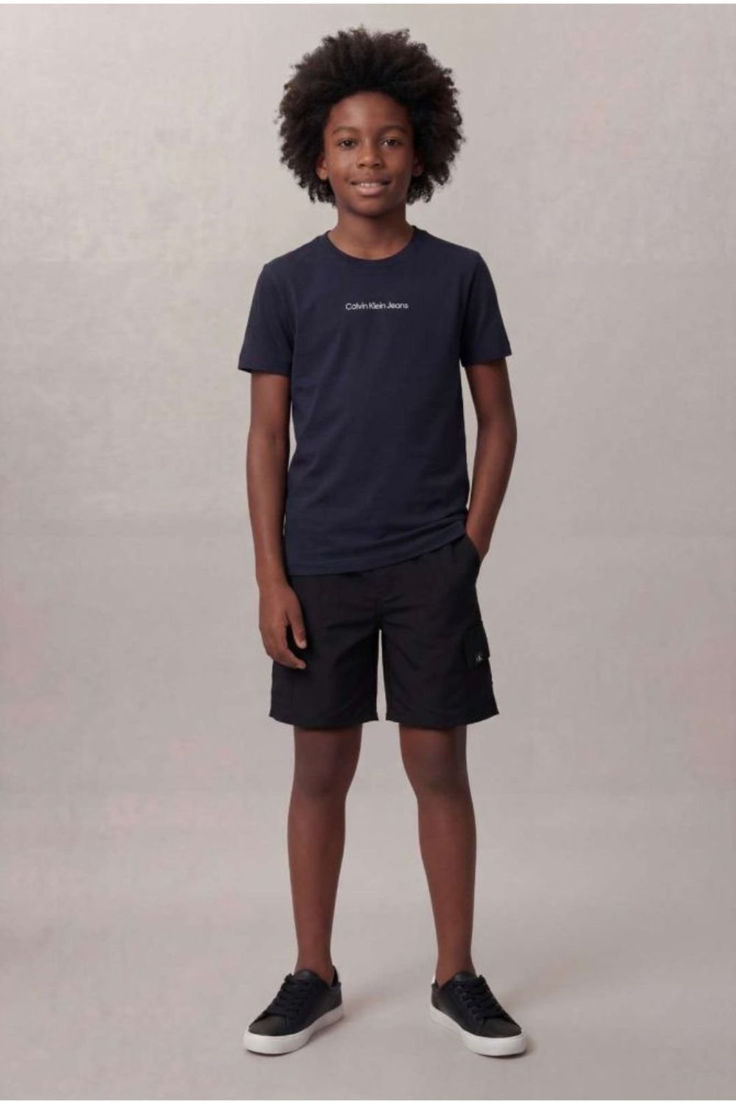 Camiseta Manga Curta Calvin Klein Jeans Boy Logo Centralizado - Marinho