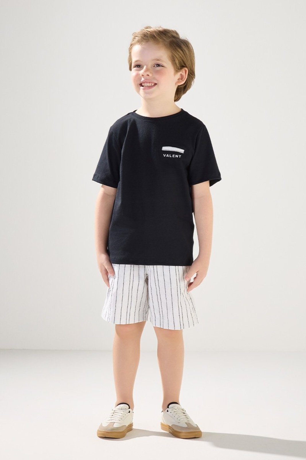 Infantil - Conjunto Camiseta com Lapela e Bermuda Listrada