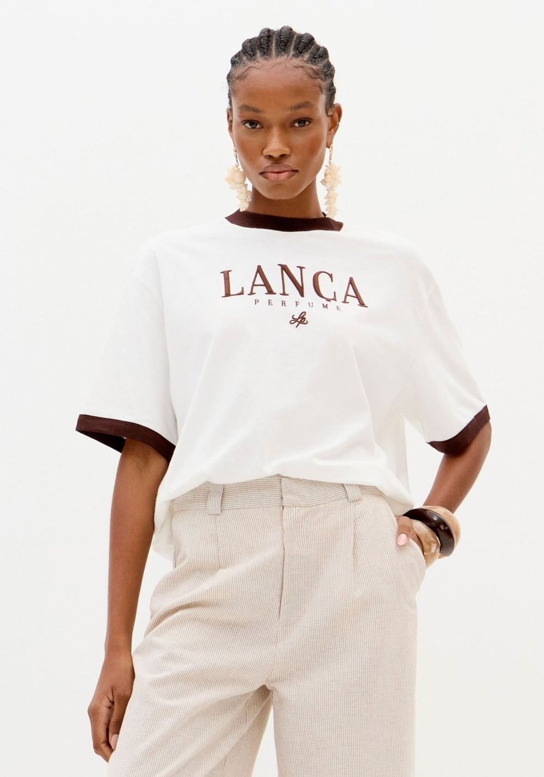 T-shirt Oversized Com Bordado Lança Perfume