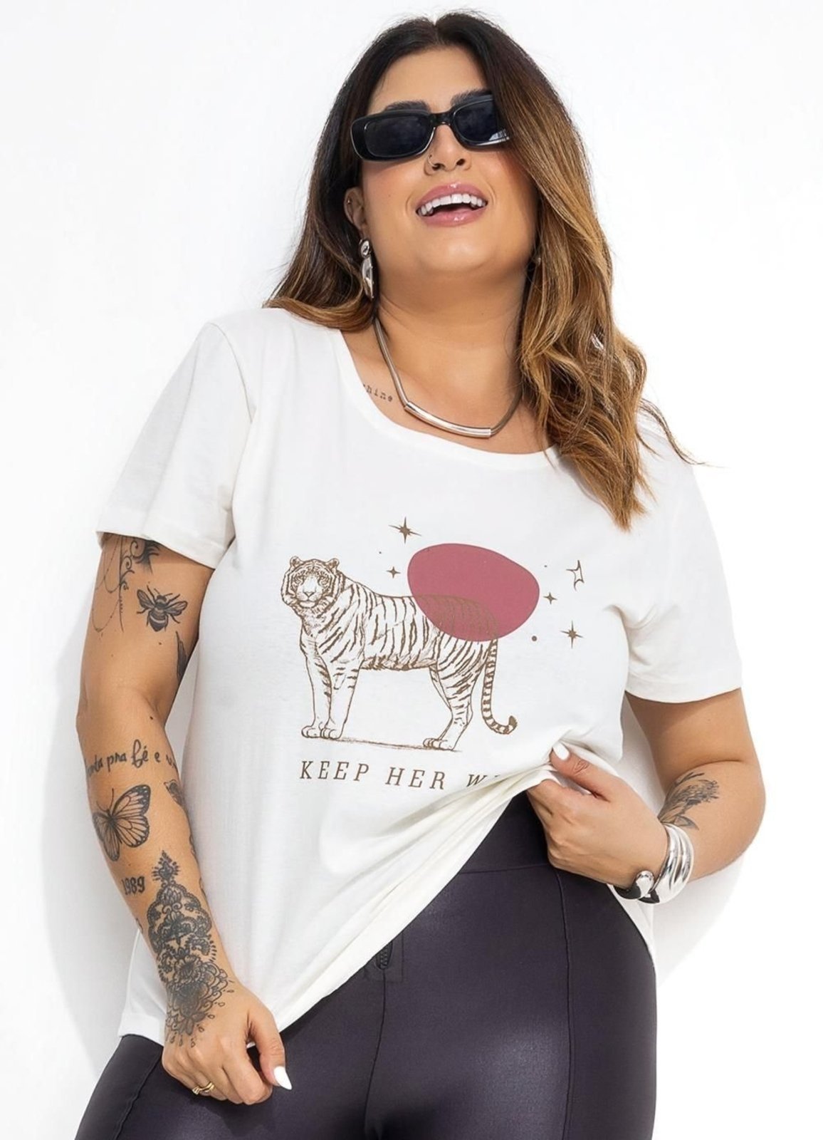 Vista 2 Blusa Com Estampa Localizada Plus Size Off White Marguerite branco white Marguerite branco white