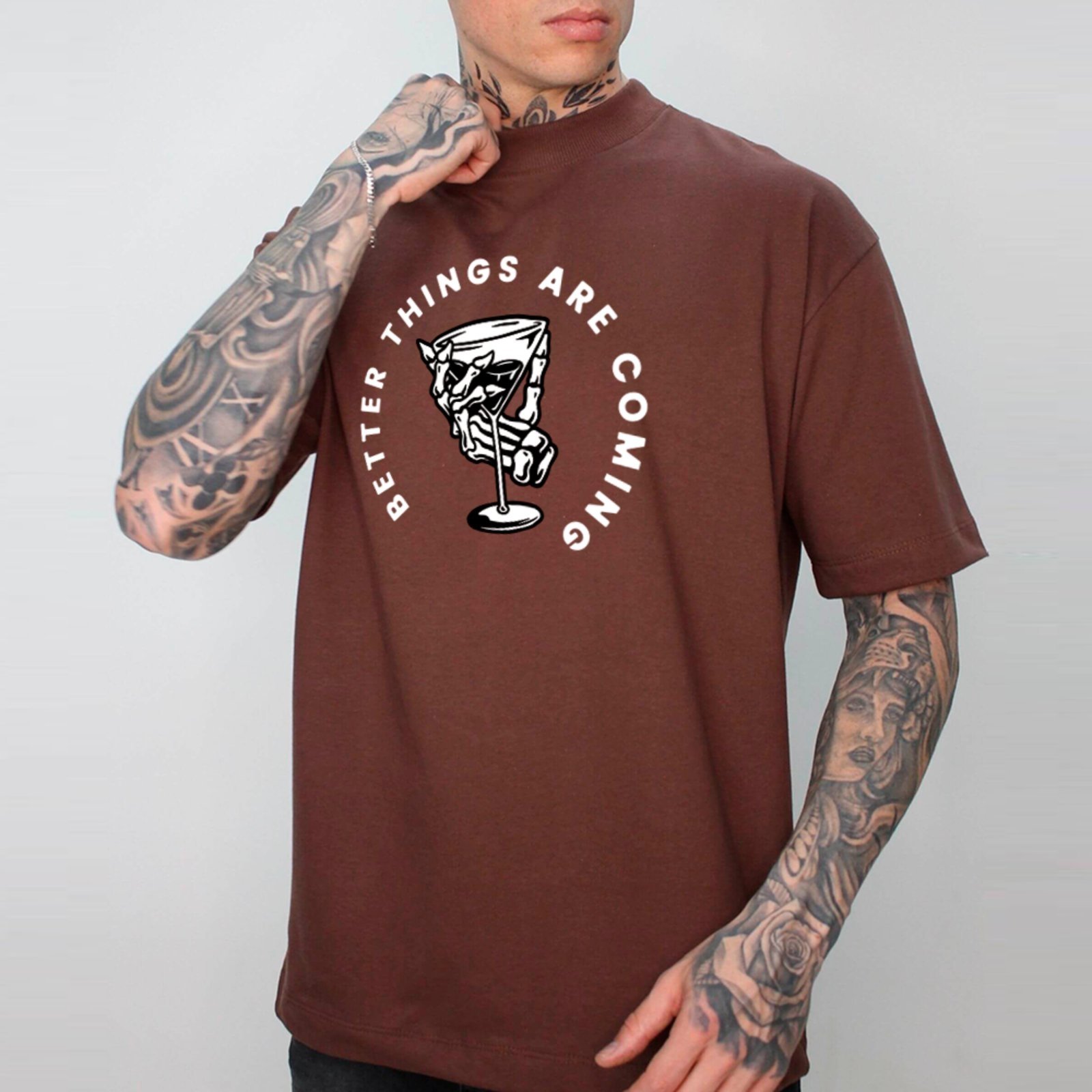 Camiseta Ousy Unissex Streetwear Better Things Are Coming Oversized Marrom