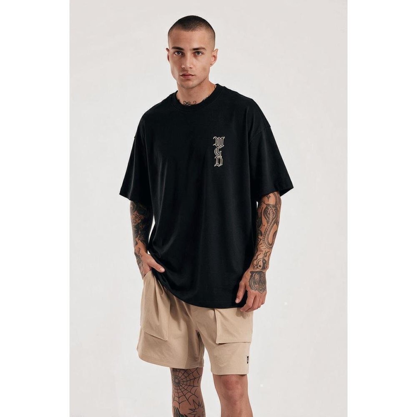Camiseta Oversized Lateral Caligrafiti B Preto
