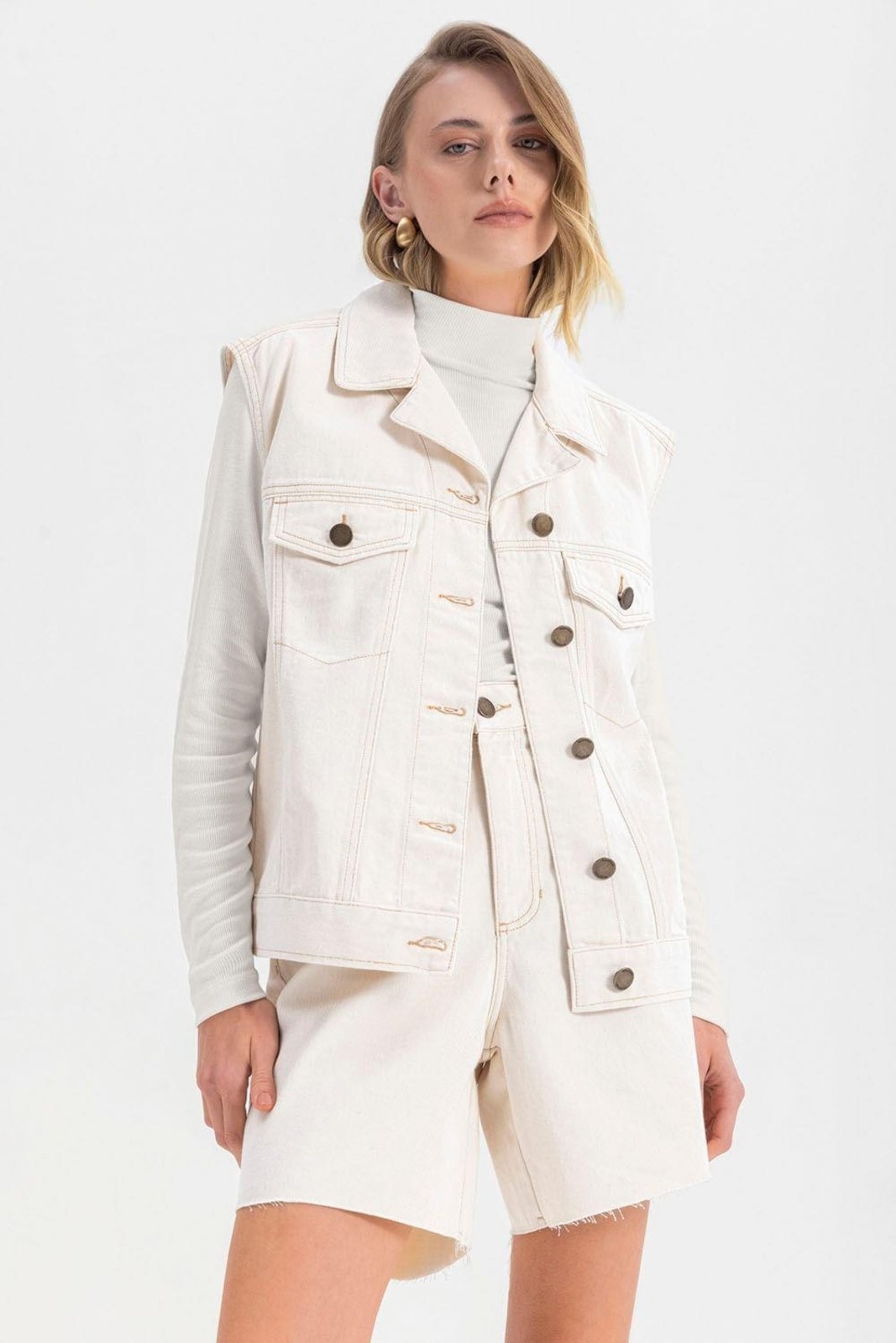 Vista 3 Colete Jeans Feminino Essendi branco branco