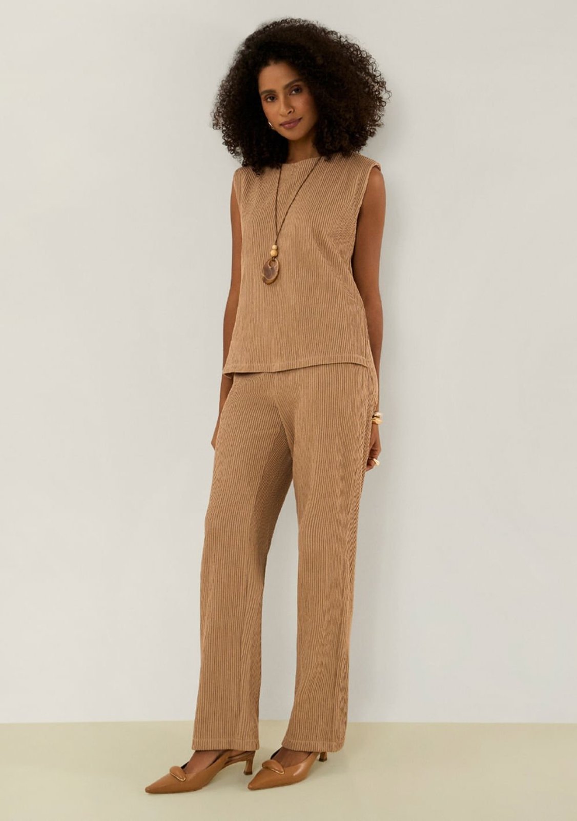 Blusa Maria Valentina Ajustada Decote Careca Sem Alça Padrão Marrom