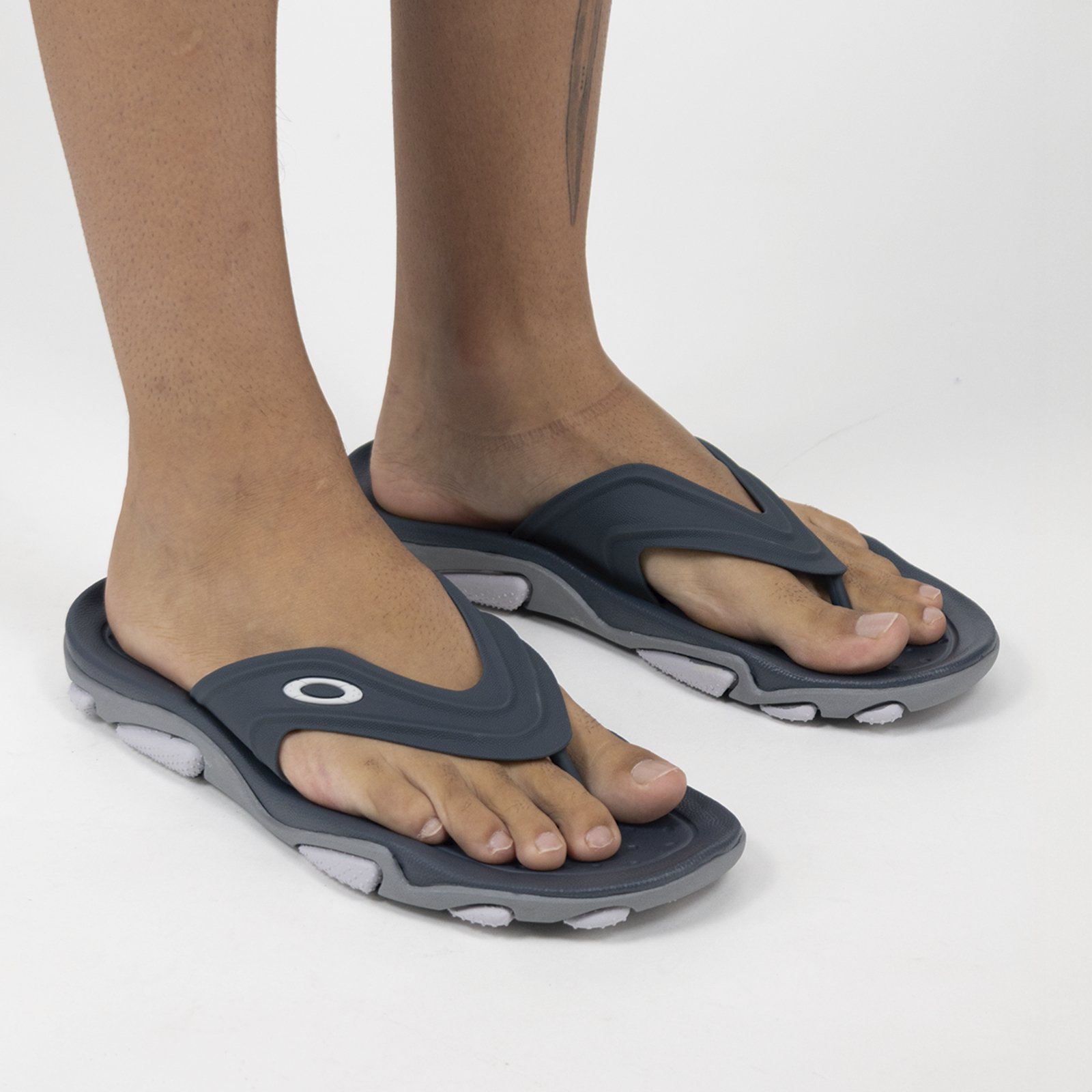 Chinelo Oakley Titan - Grey/Dark Grey