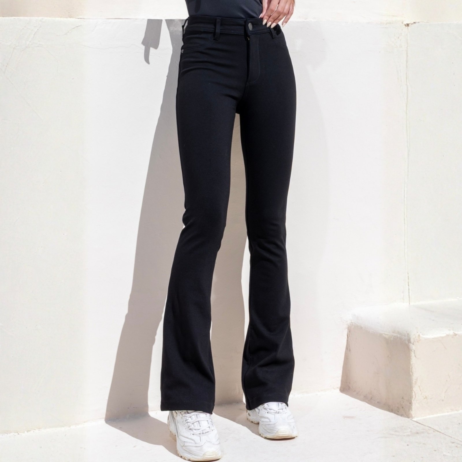 Calça Flare Bandagem Feminina Revanche Junia