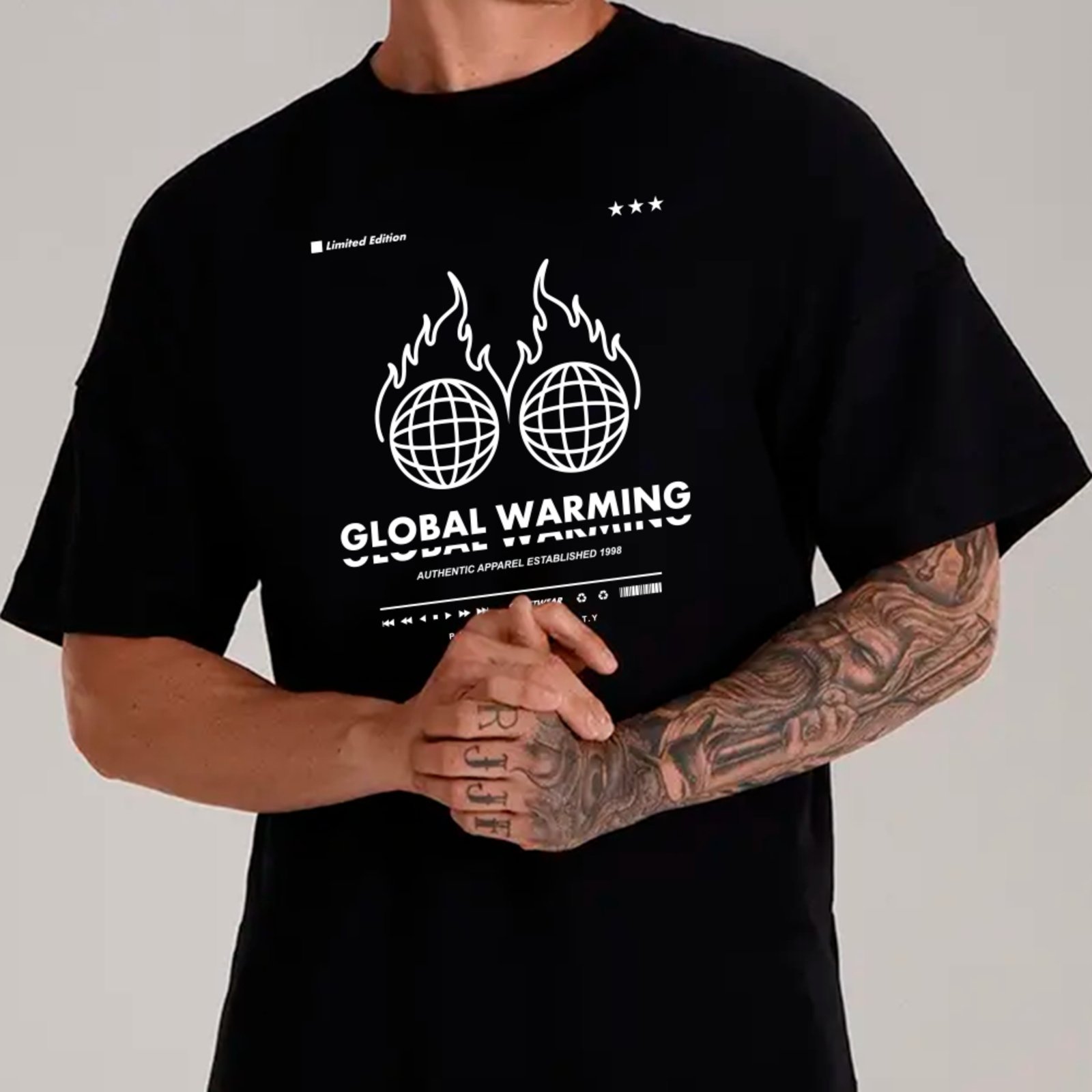 Vista 2 Camiseta Ousy Streetwear Global Warming Globos em Chamas Oversized Unissex preto ousy preto