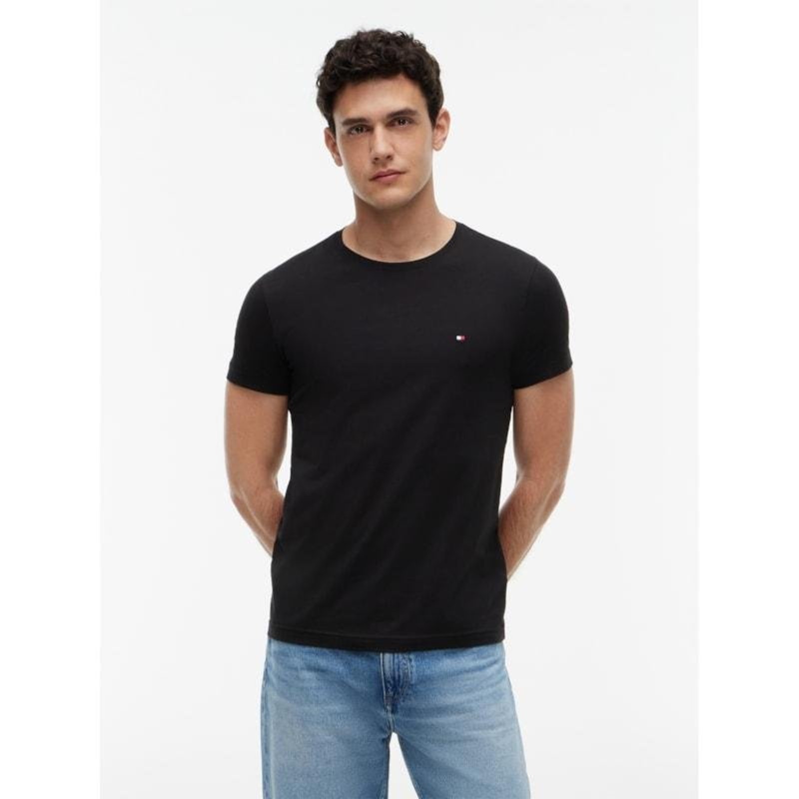 Camiseta Clássica Gola C Slim Preto