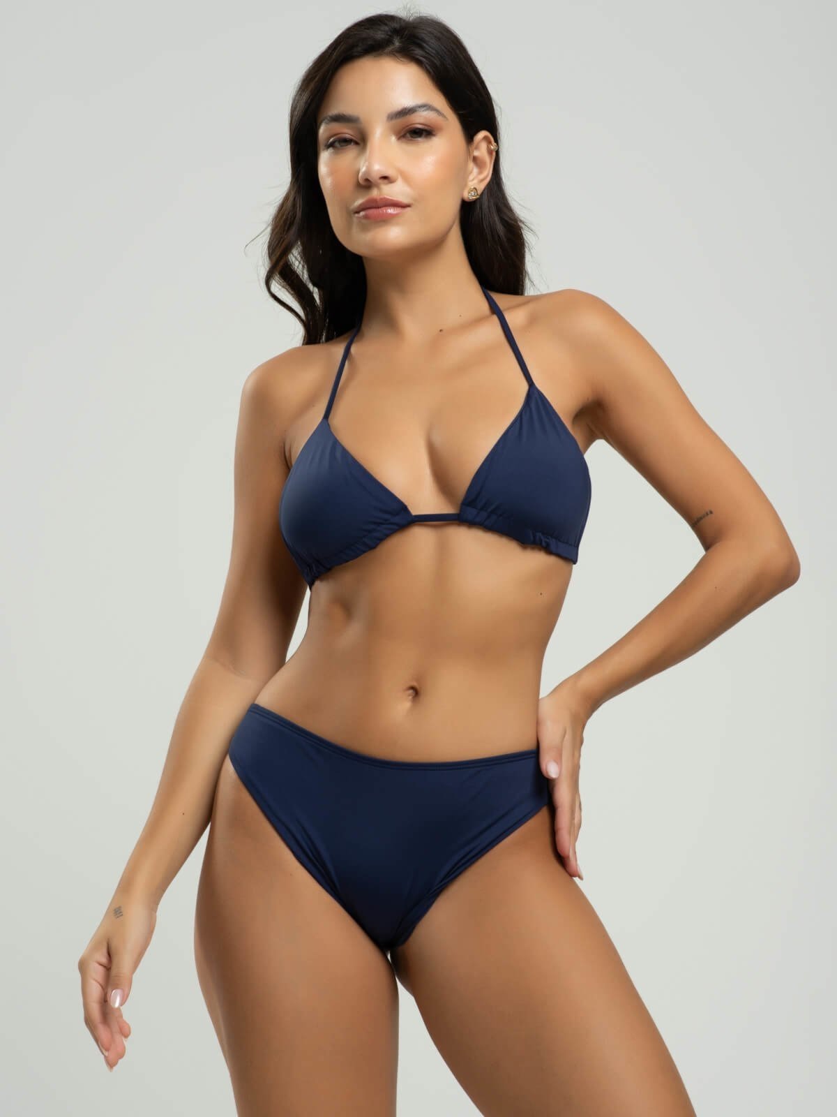 Biquini Cortininha Calcinha Comum Tecido Proteção Uv 50+ Vicbela Azul Marinho