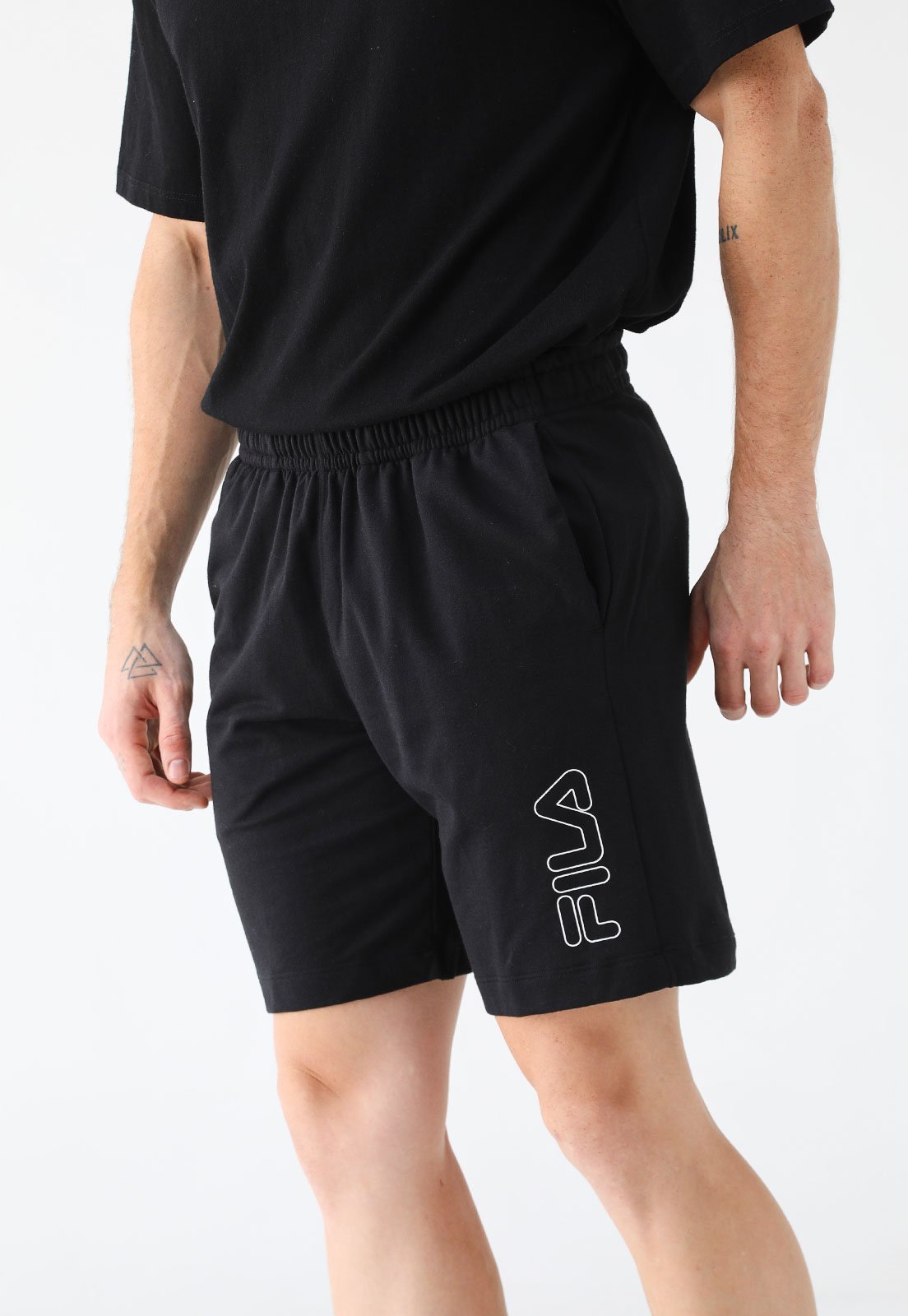 Bermuda de Moletom Fila Reta Outline Light Preta