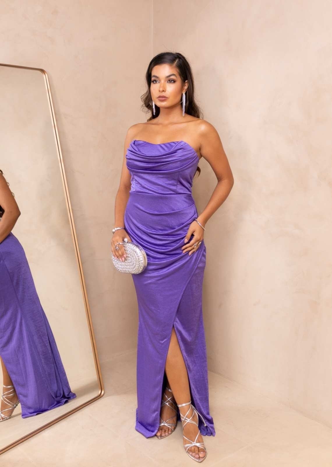 Vestido Longo de Festa Madrinhas Tomara que Caia Tubinho Sereia Maju Lavanda Lilás