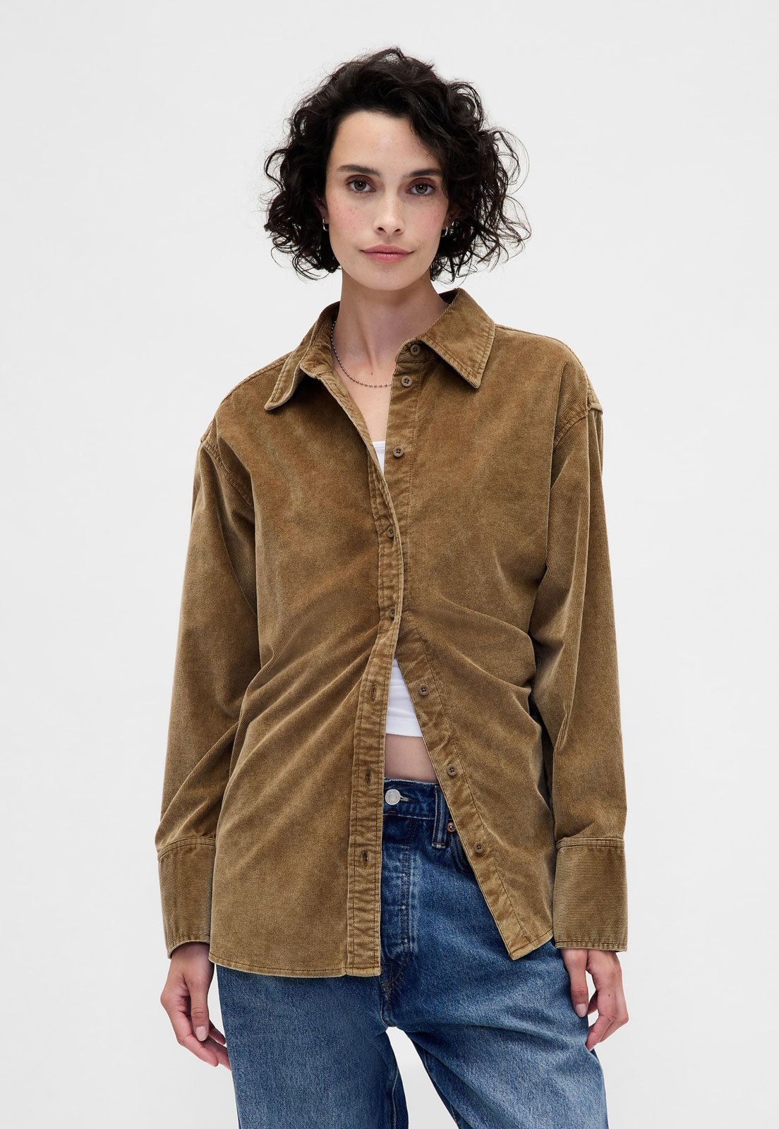 Camisa Feminina GAP Modelagem Ampla Marrom