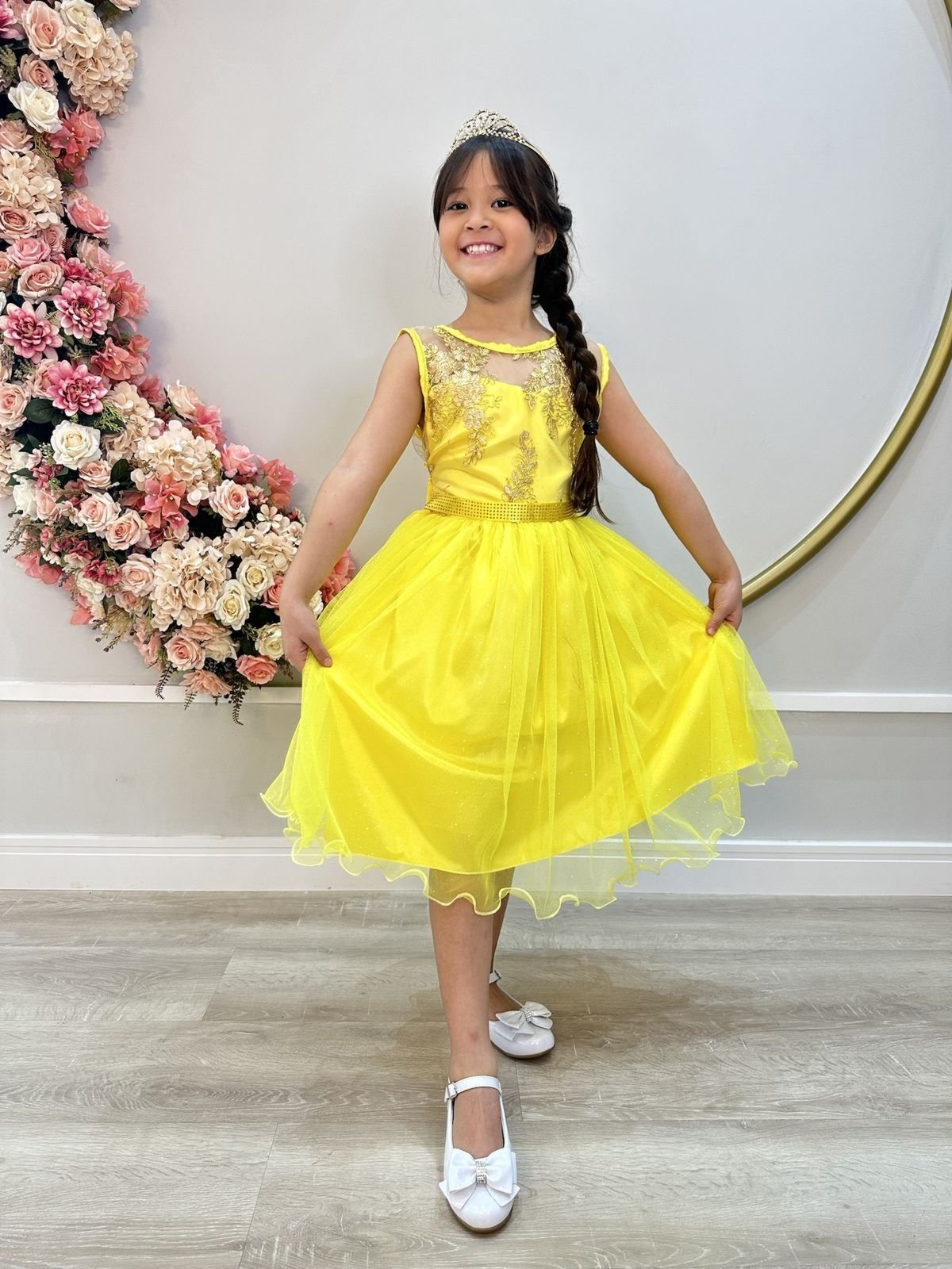 Infantil - Vestido Festa Amarelo Formatura Casamento Renda Dama Daminha Florista Social Menina Juvenil Pérolas Princesa Rodado Aniversário Luxo