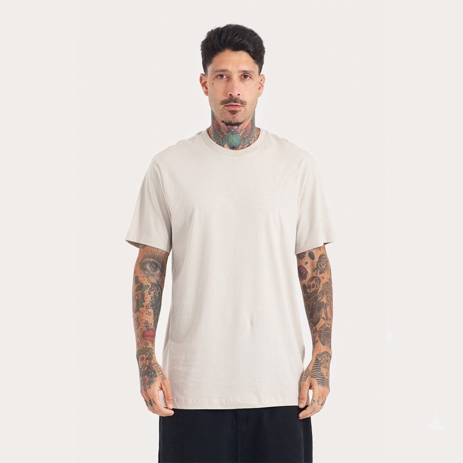 T-Shirt Regular Básica Lisa Mcd