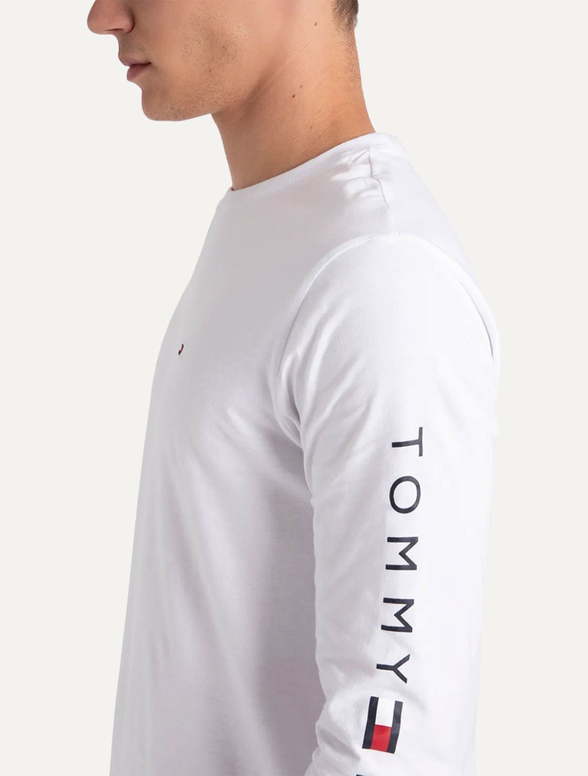 Vista 3 Camiseta Tommy Hilfiger Masculina Manga Longa Essential Sleeve Branca branco Tommy Hilfiger branco