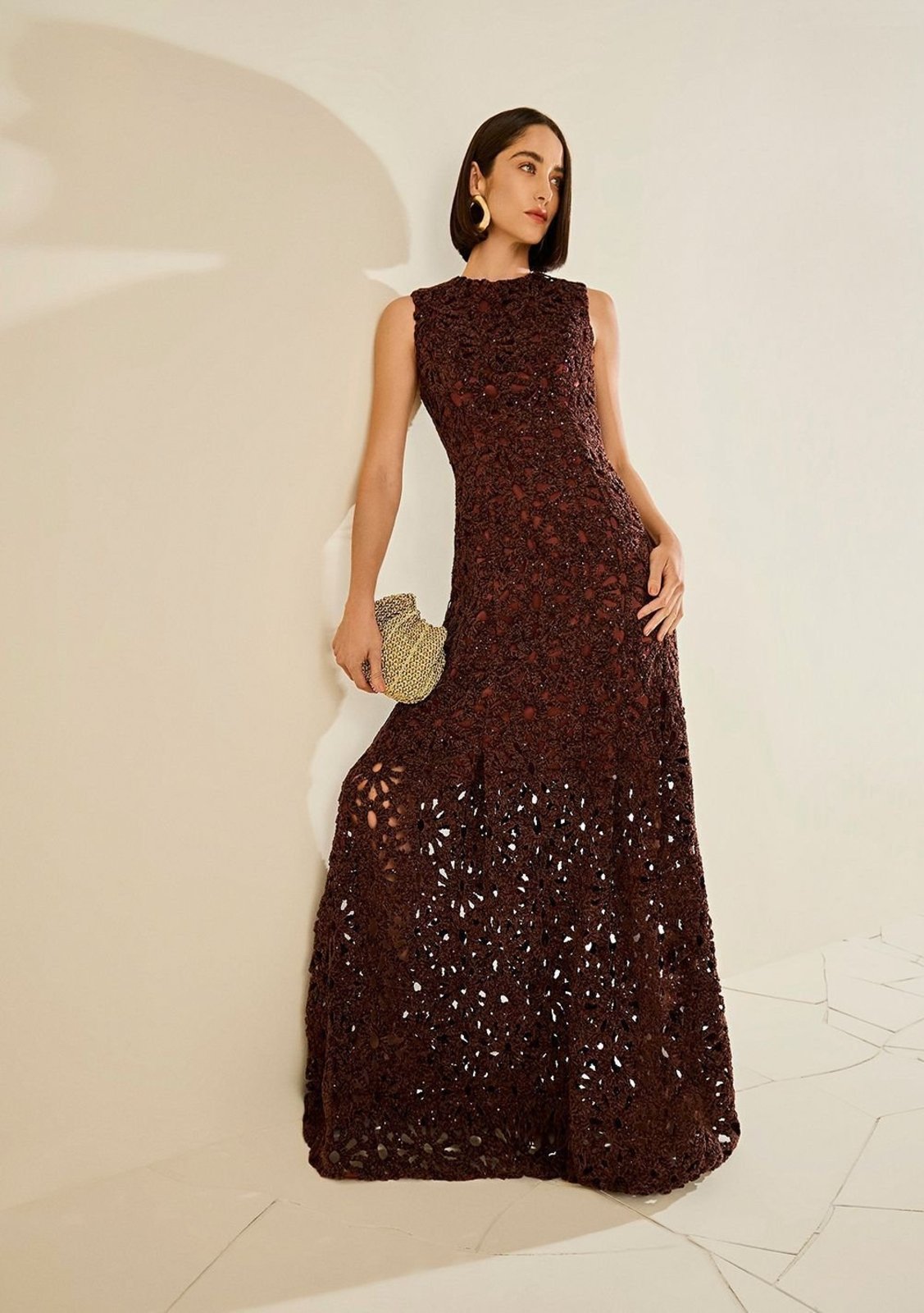 Vestido Morena Rosa Solto Decote Careca Sem Manga Longo - Marrom