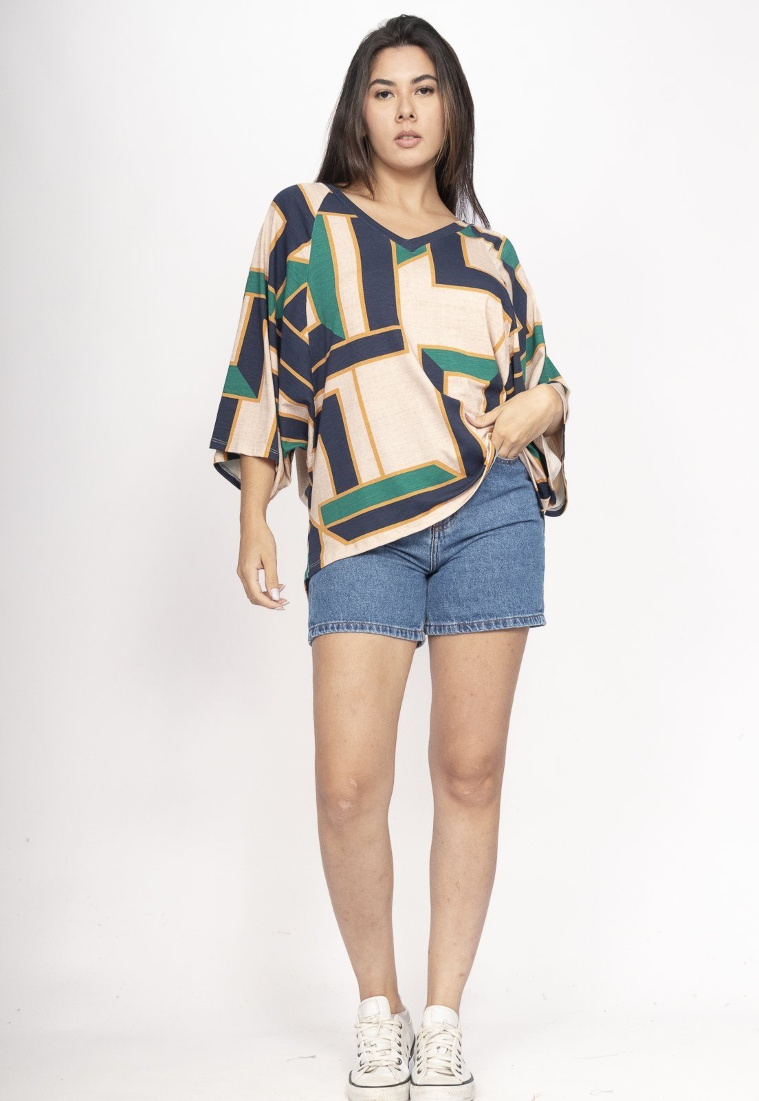 Vista 3 Blusa CabanaFree Ampla Morcego Guyrá Manga 3/4 Malha Chapada de Areia estampado Cabanafree estampado