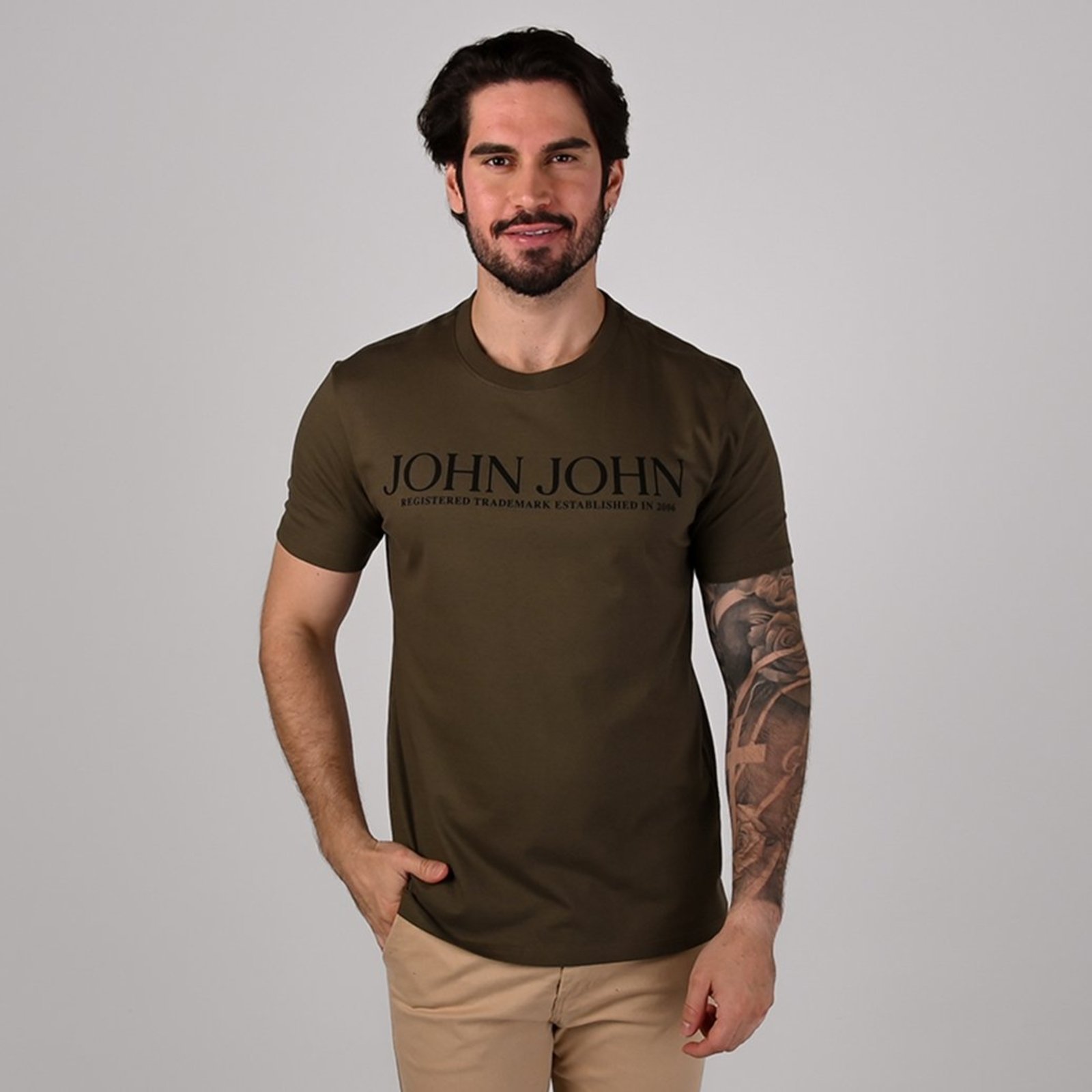 Camiseta John John Standard Verde Militar