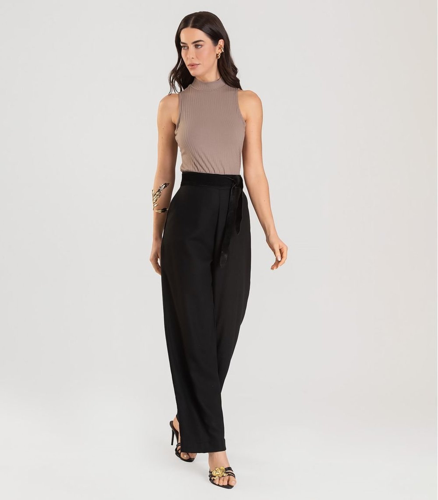 Regata Gola Alta Feminina Dianna Marrom