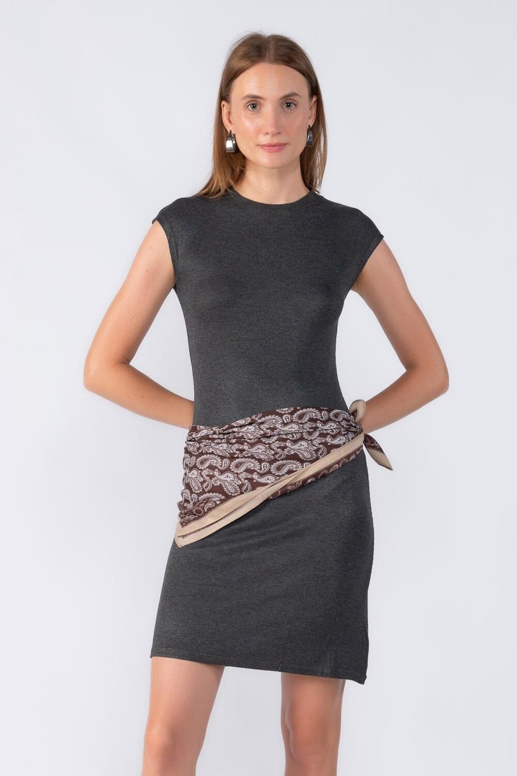 Vestido curto canelado manga japonesa Cinza