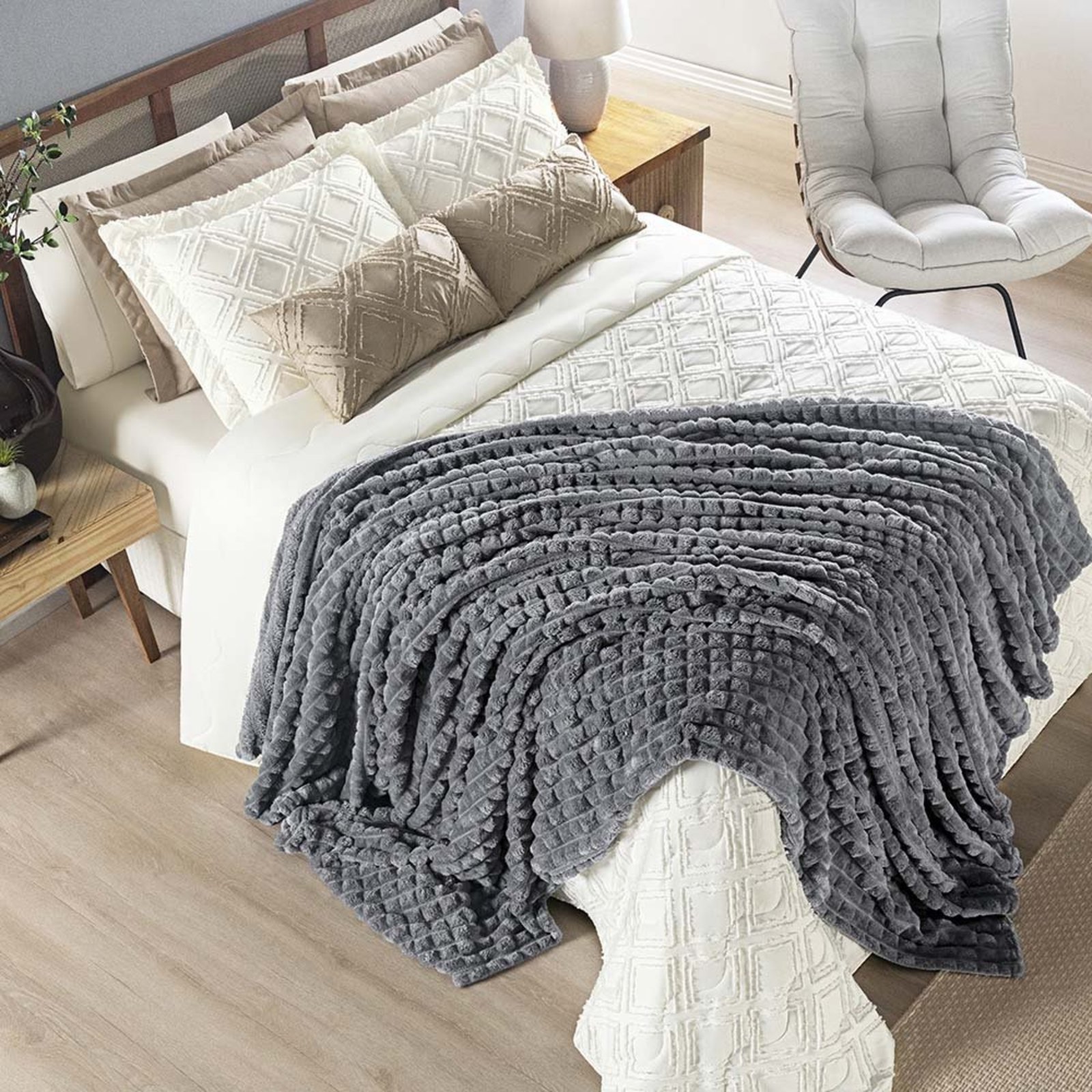 Coordenado Cobre Leito e Cobertor Tok Max Queen Ultrasoft Alto Relevo Dupla Face - Cinza - 100% Poliéster
