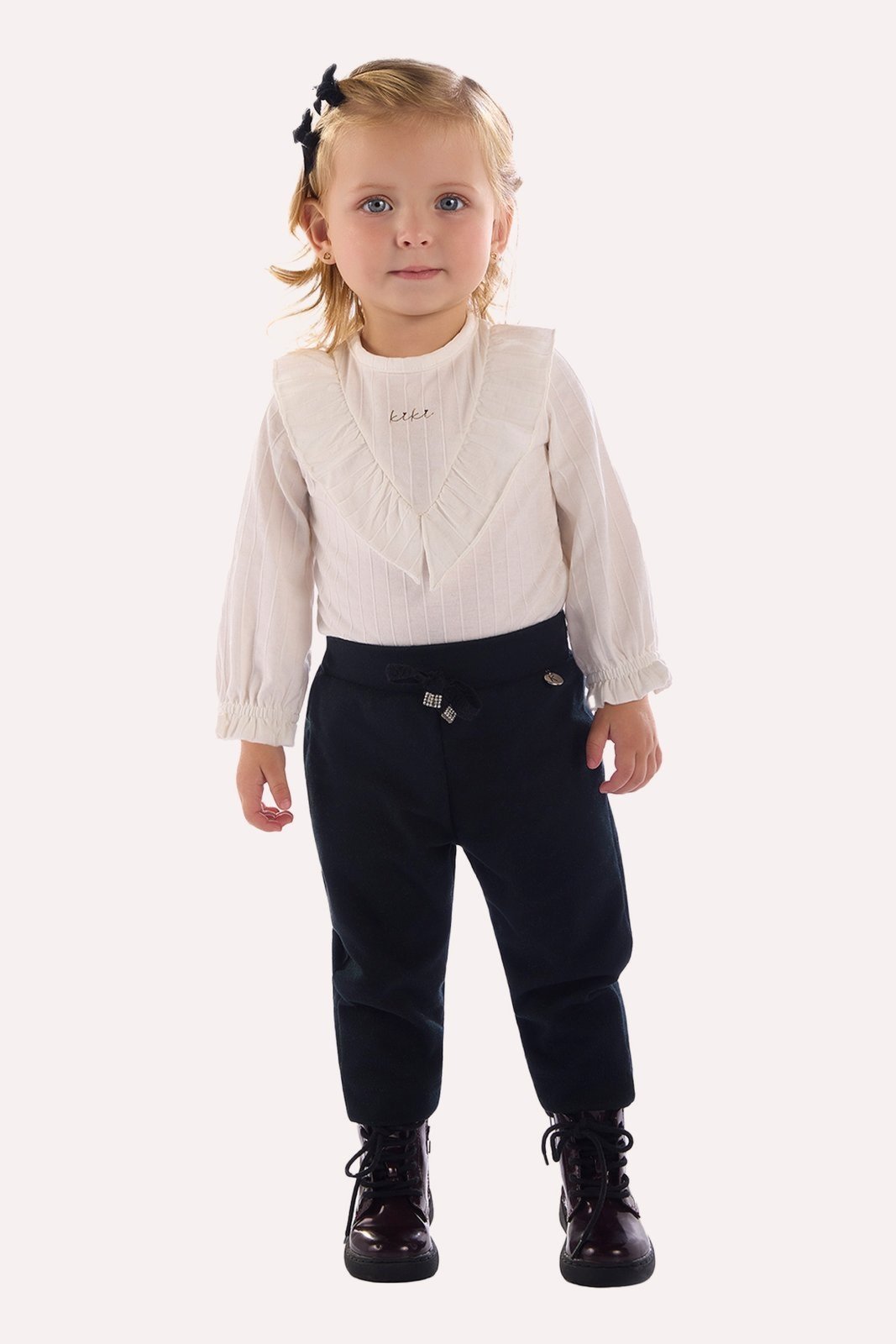 Infantil - Calça Preta Peluciada com Detalhes em Pedrarias