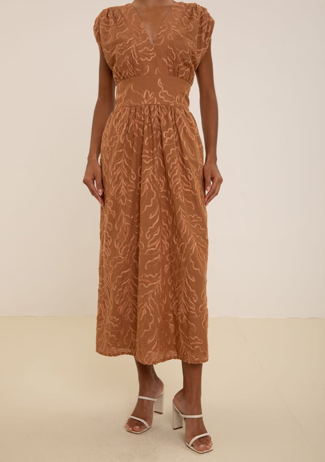 Vista 3 Vestido Maria Valentina Ajustado Decote V Sem Manga Longo Maria Valentina preto