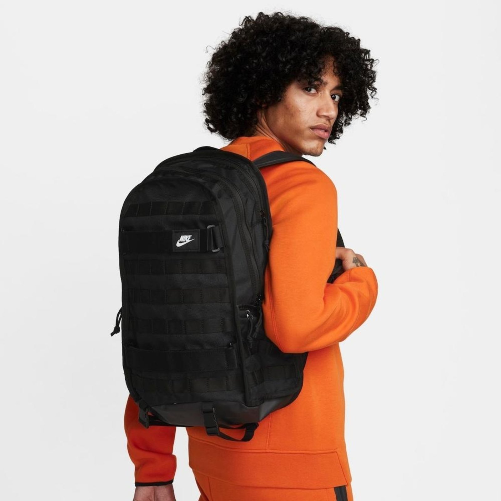 Vista 2 Mochila Nike Sportswear RPM Masculina marrom Nike marrom