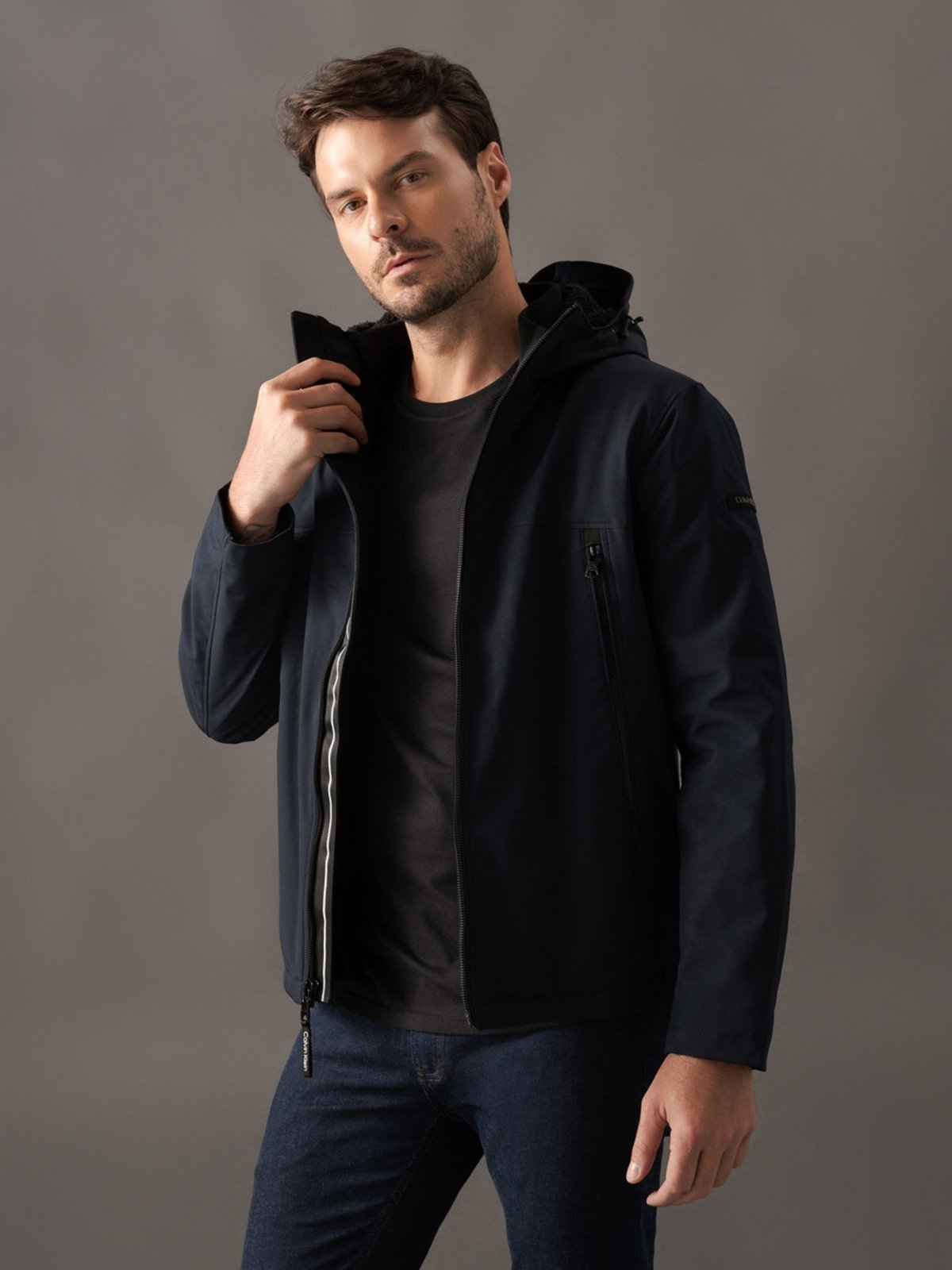 Vista 2 Camiseta Masculina Gola Careca Solid Liquid CKS Premium Label preto CKS Premium Label preto