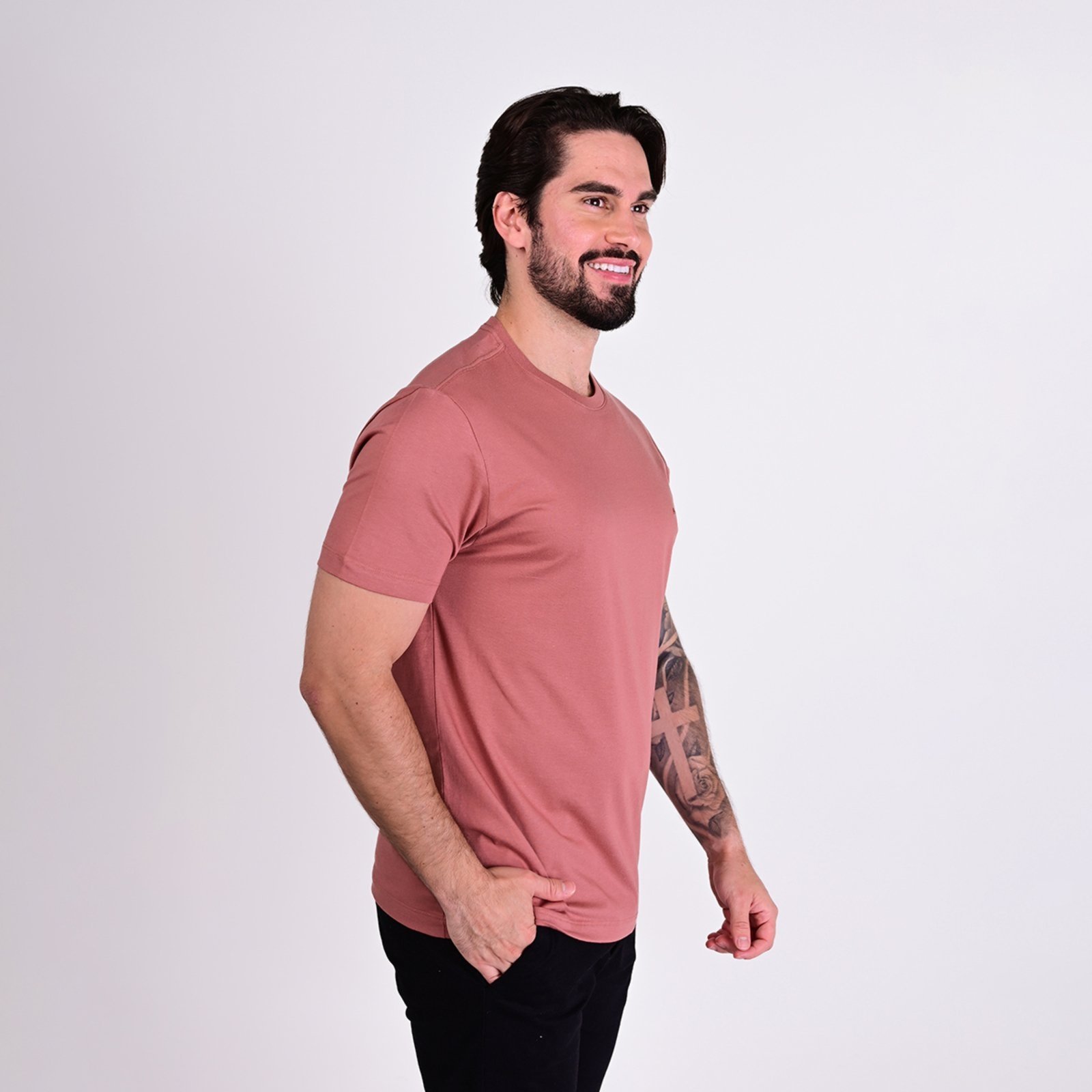 Vista 3 Camiseta Aramis Monocromática Nude rosa Aramis rosa