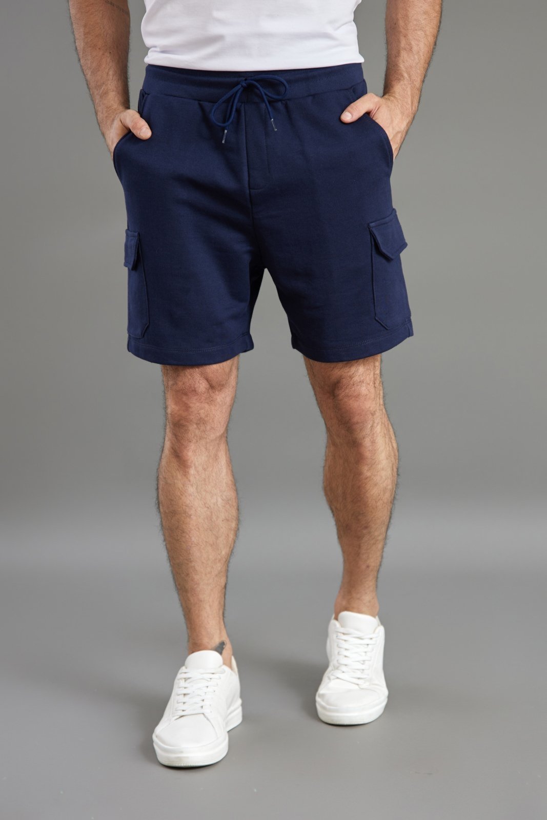 Bermuda Moletom Masculina em Poliéster Bolso Cargo e Cordão Azul