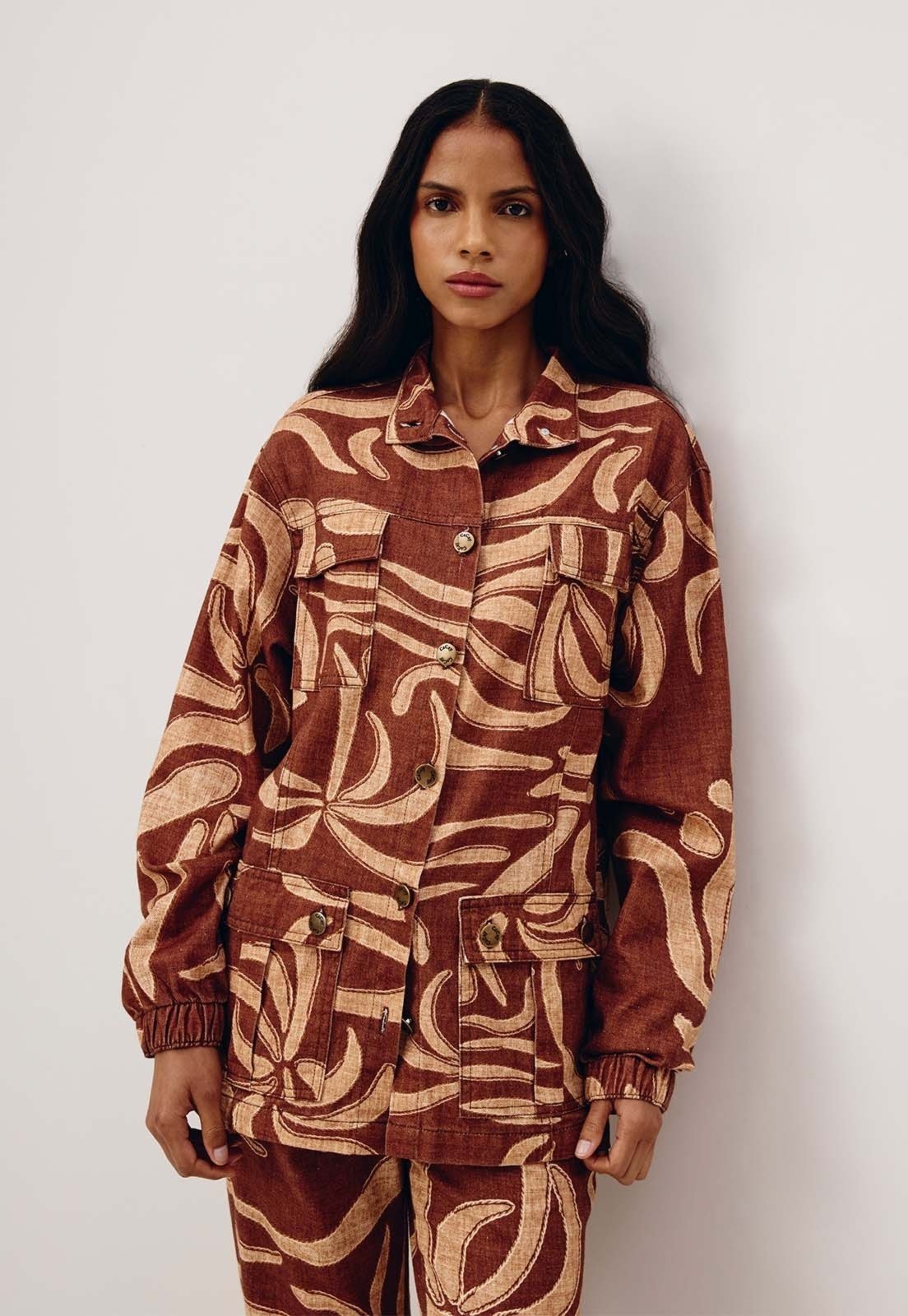 Parka CaCay Sarja Bolsos Estampada Yucca