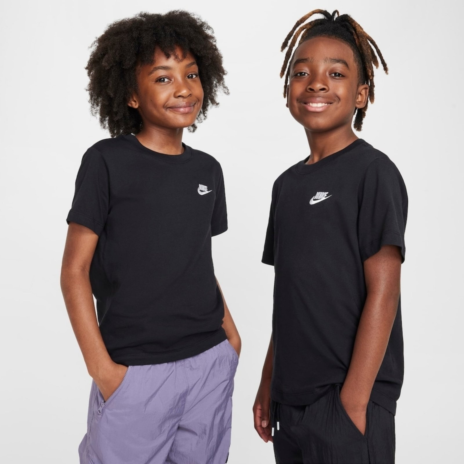 Vista 2 Infantil - Camiseta Nike Sportswear Futura preto Nike preto