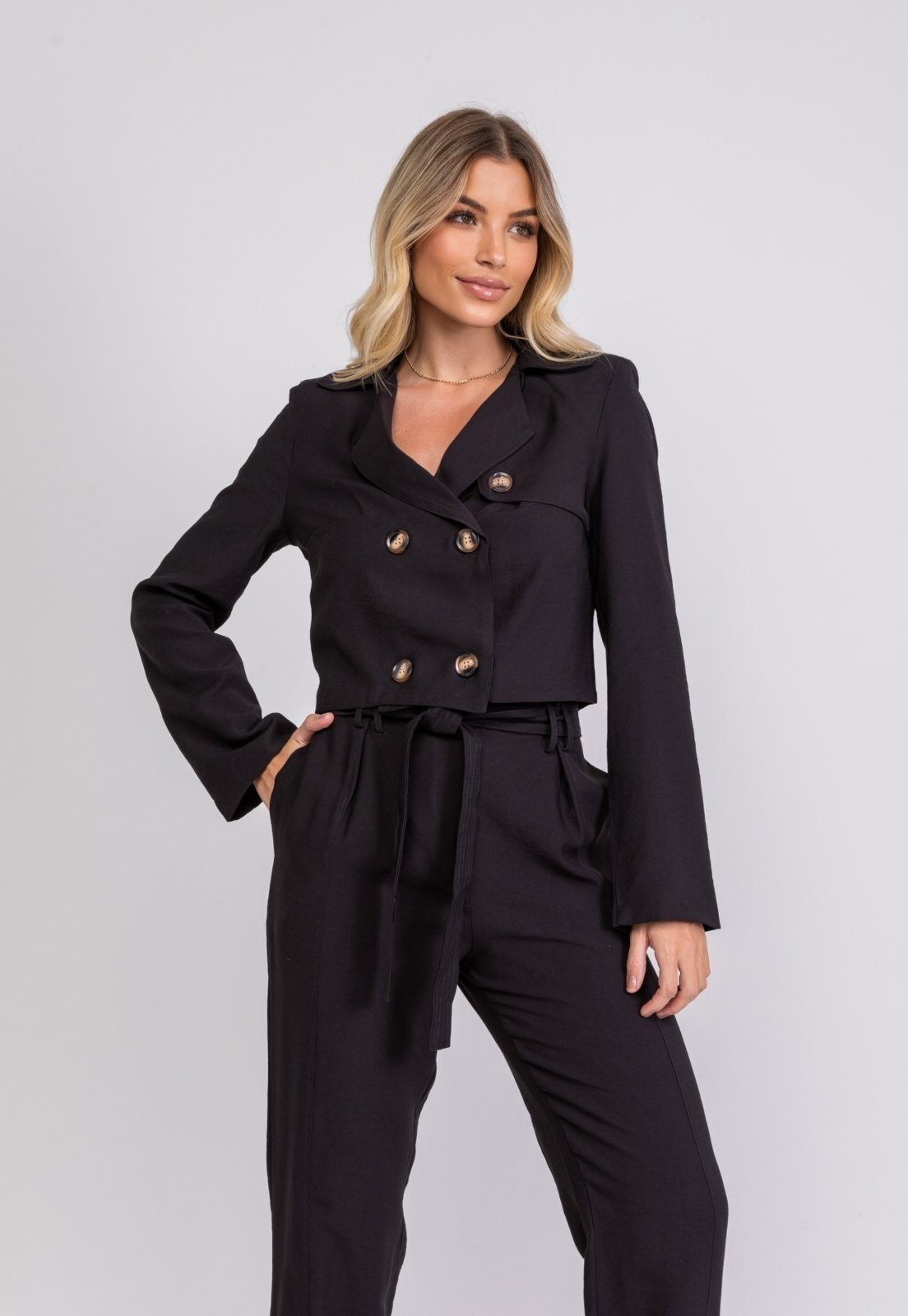 Casaco Cropped Alfaiataria Com Botão Salvatore Preto